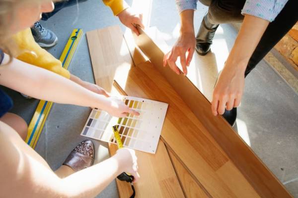 Les solutions de plancher pour les pièces à fort passage