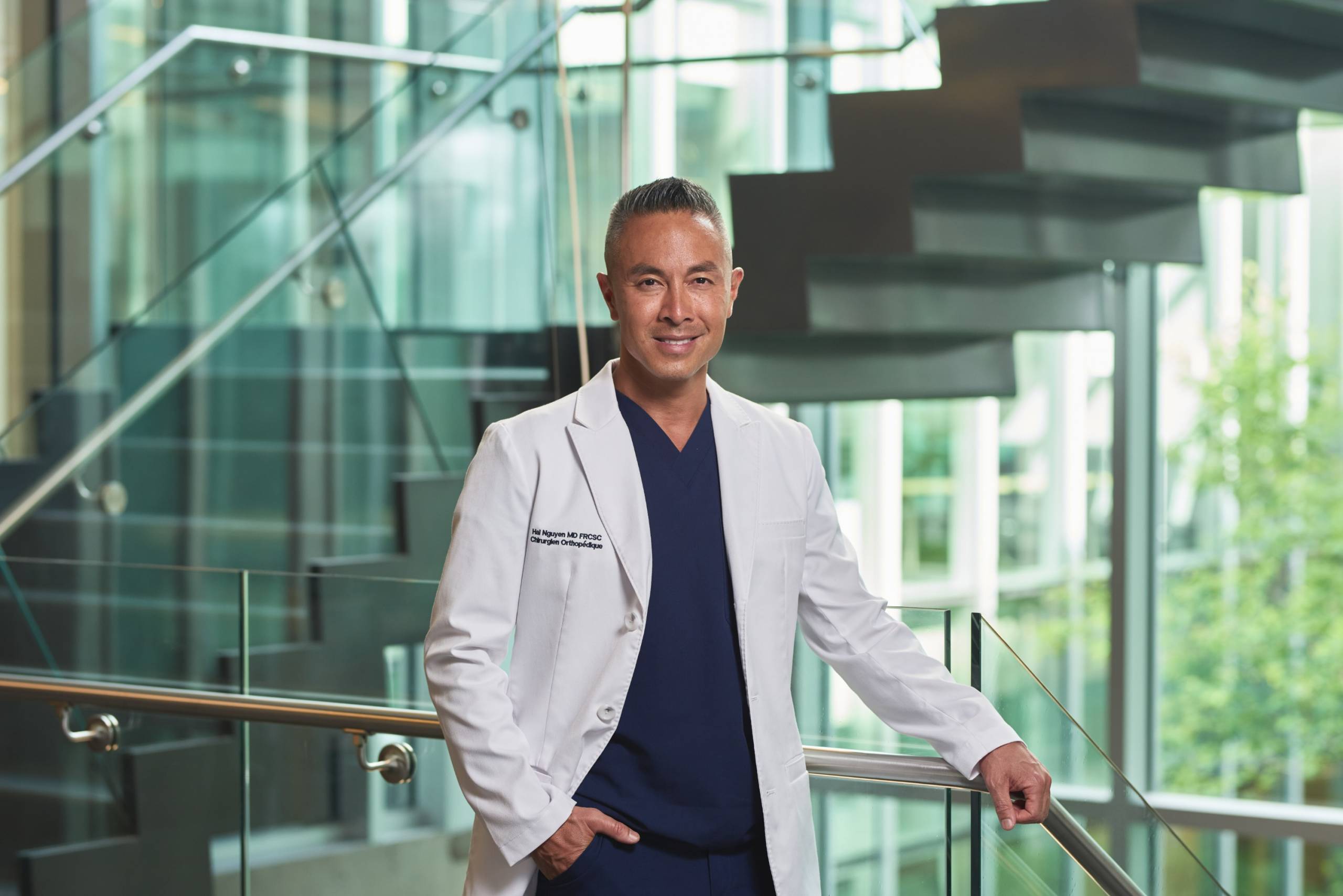 Quand un robot peut aider aux opérations du genou…