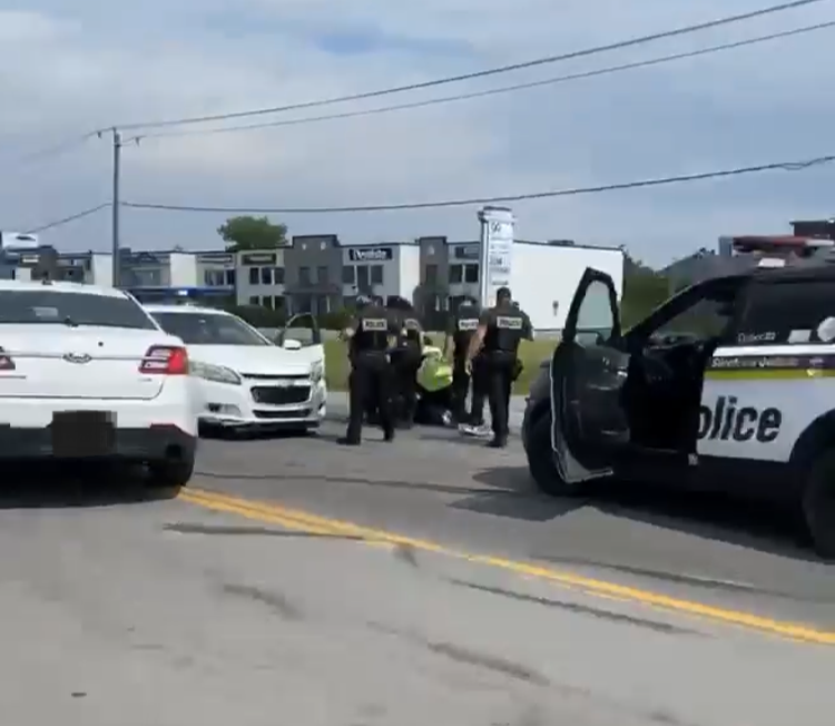 VIDÉO – Une poursuite policière se termine sur la route 132 à Saint-Constant