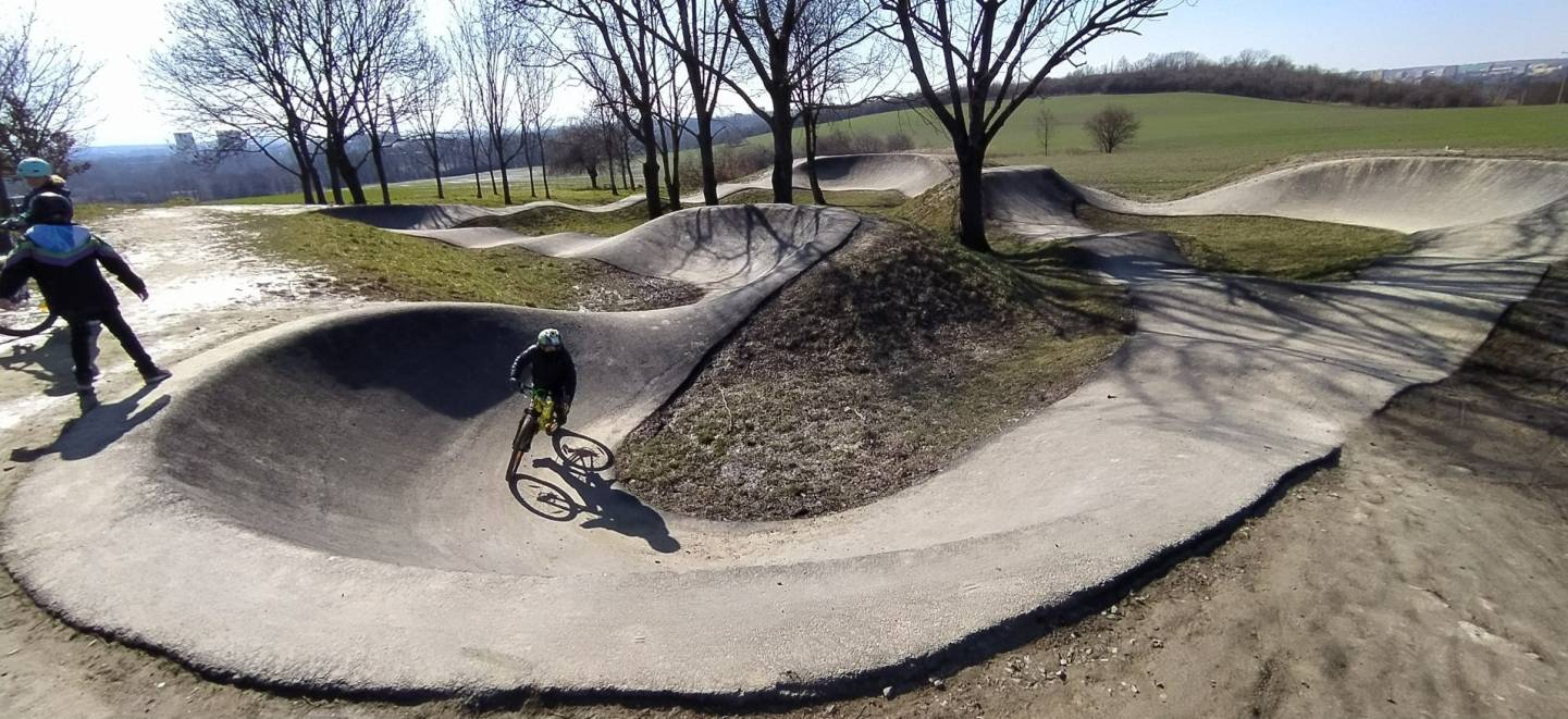Longueuil : une « pumptrack » sera aménagée dans un parc de la ville