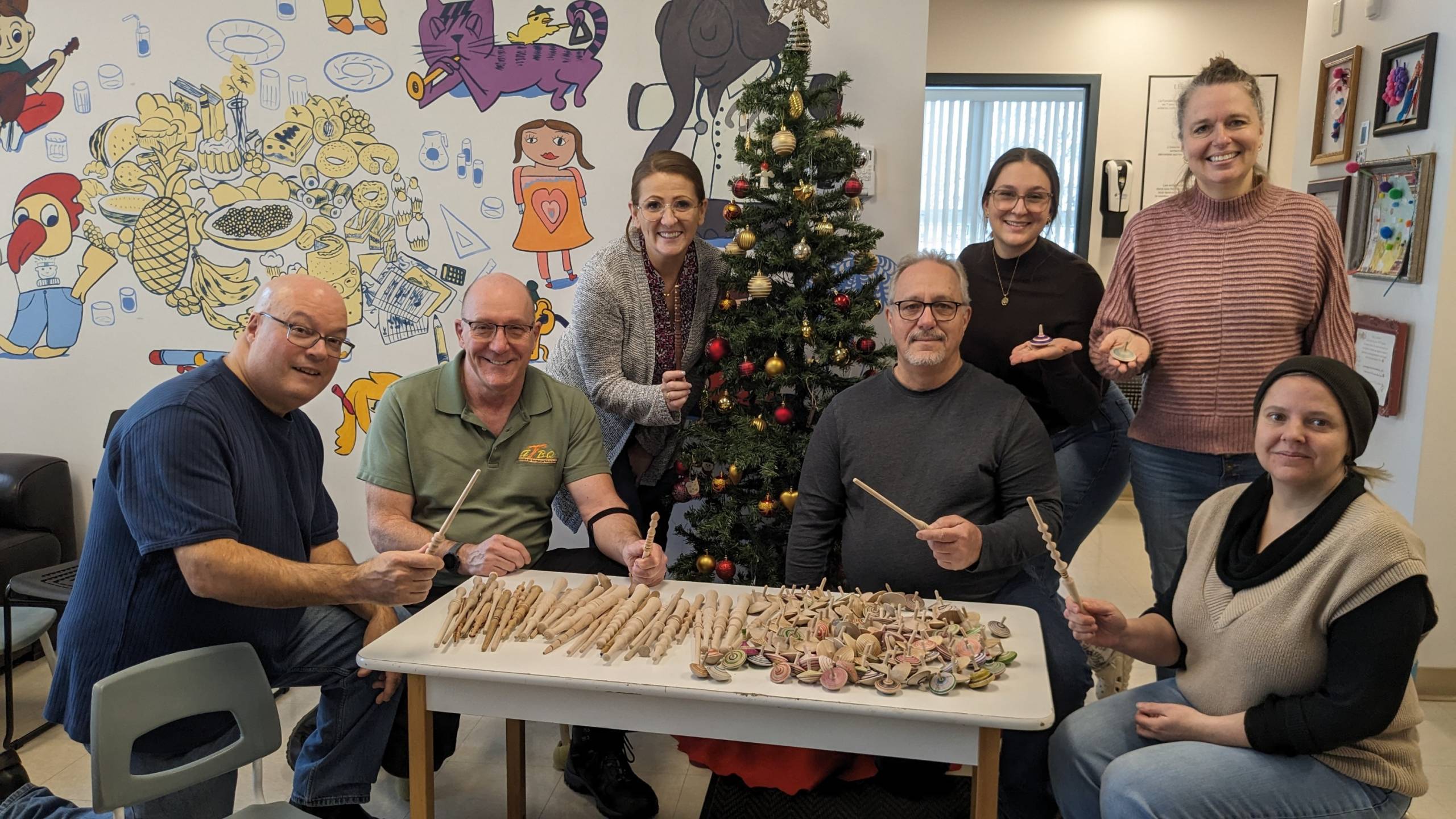 Des toupies et baguettes magiques au Centre de pédiatrie sociale de Longueuil