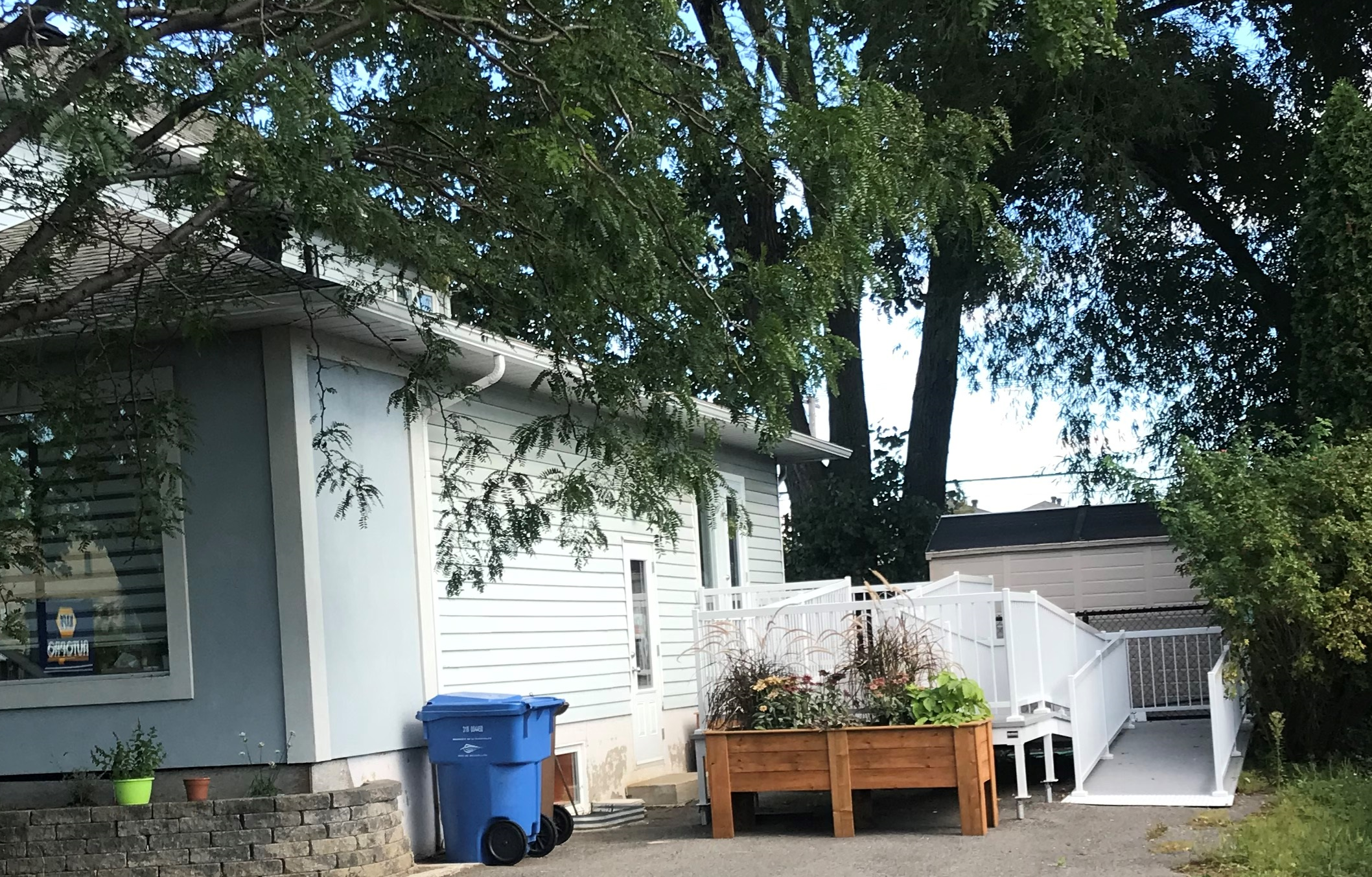 Le Centre de femmes l&rsquo;Éclaircie se dote d&rsquo;une rampe d&rsquo;accès