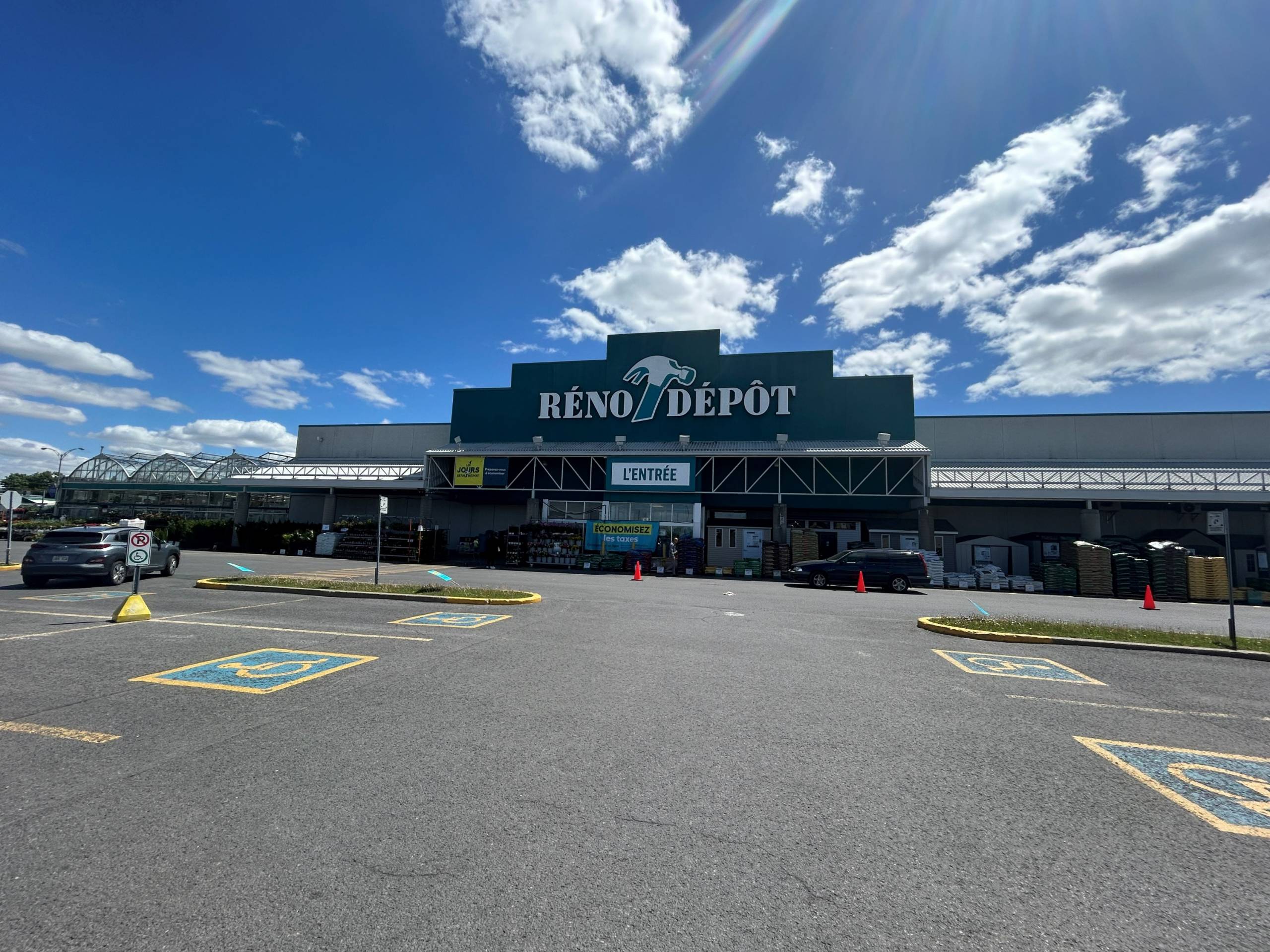 Cinq Réno-Dépôt en Montérégie bientôt transformés en RONA +