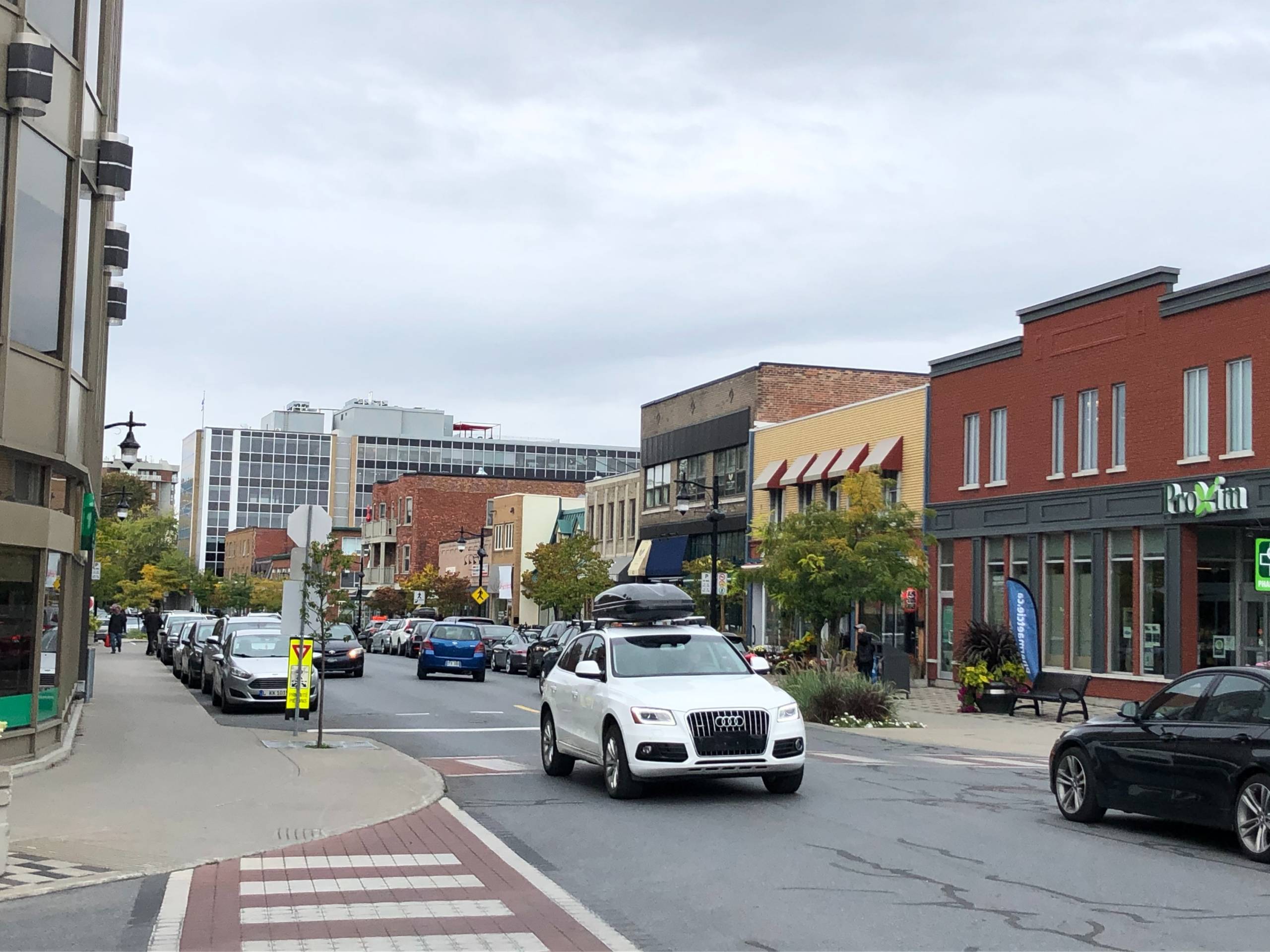 Stationnement : Saint-Lambert veut revoir sa réglementation