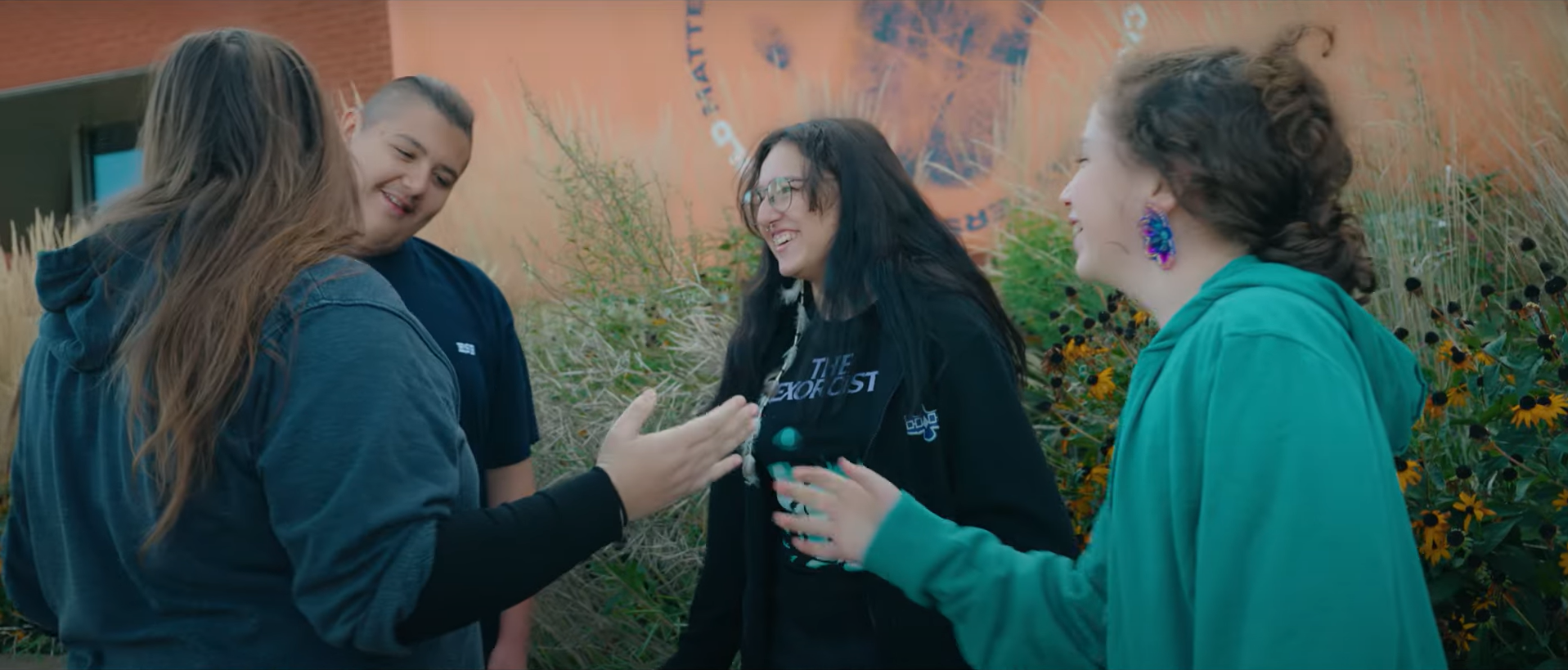 VIDÉOS – Des élèves mohawks de l’école Billings débutent leur vidéoclip