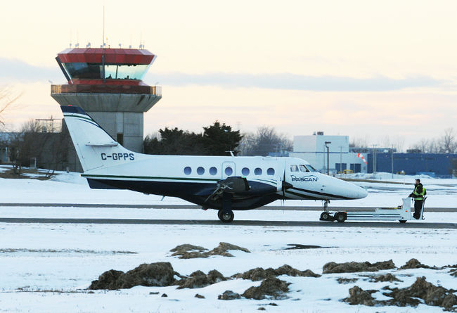 Aéroport de Saint-Hubert: une nouvelle liaison vers Toronto