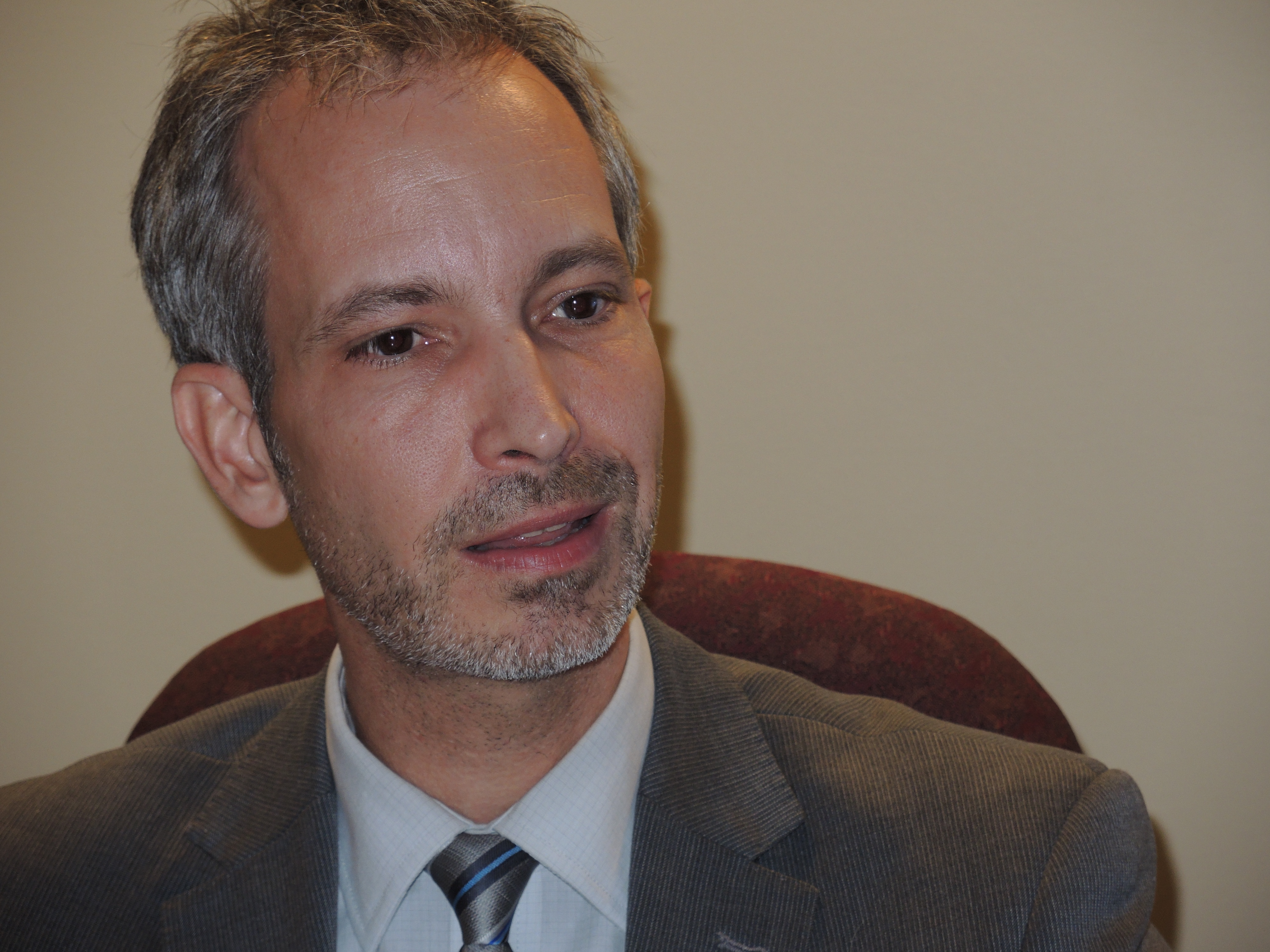 Une prime 86 000$ pour 5 mois comme directeur des communications