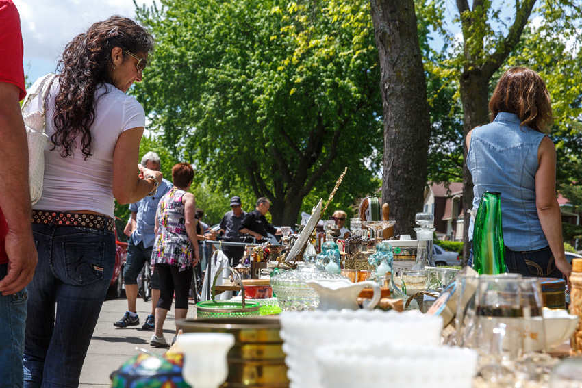 Brossard permet les ventes-débarras