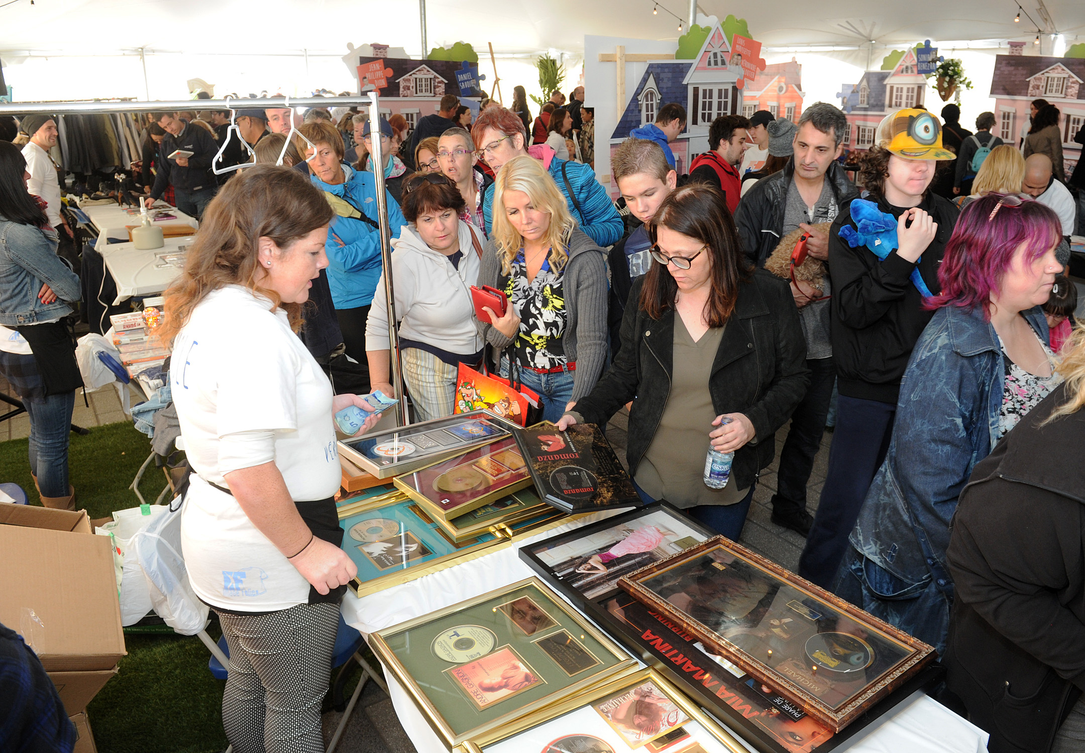 Fondation Véro & Louis: 2e édition de la Vente de garage des artistes à Longueuil