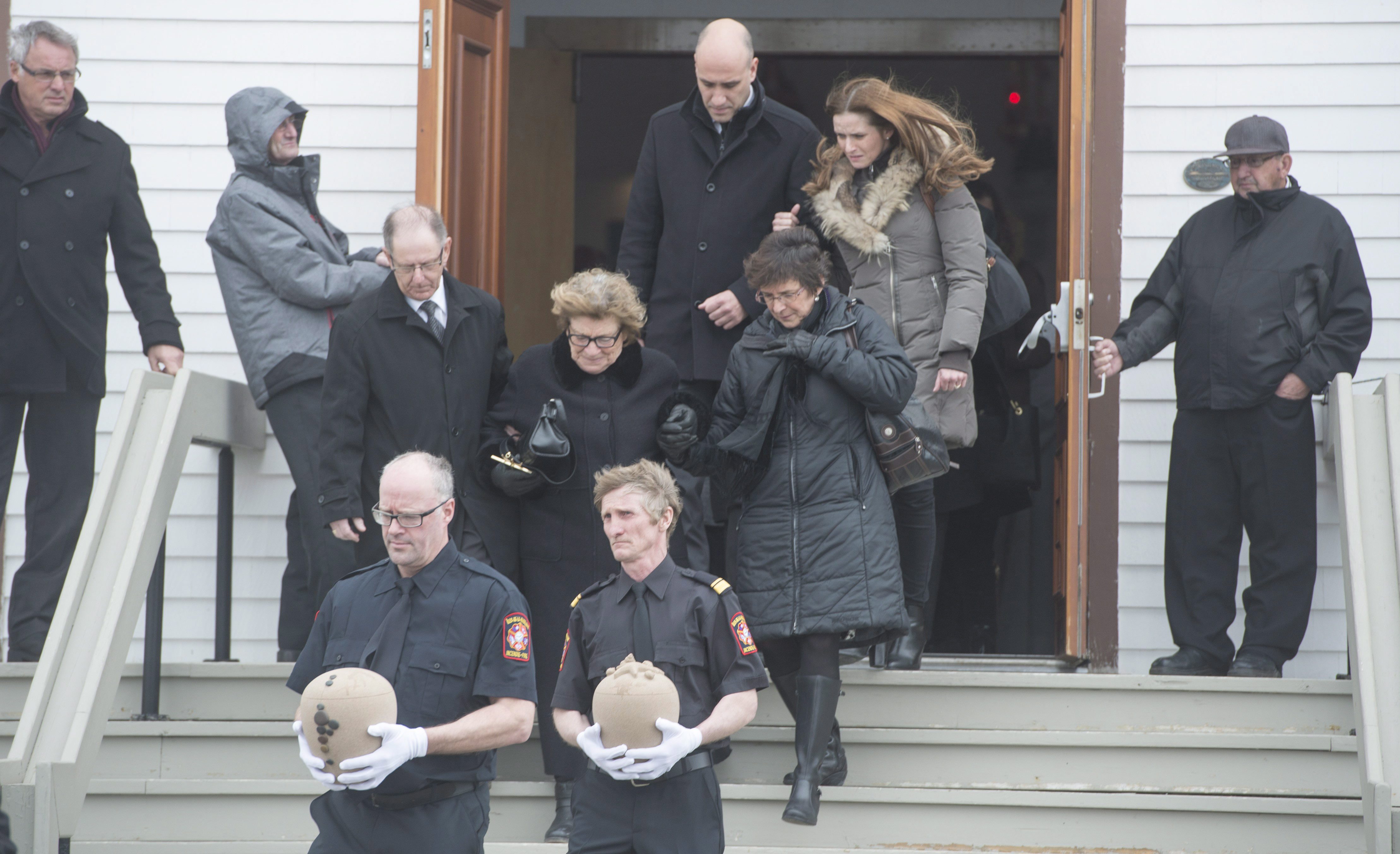 Les funérailles de Jean Lapierre et ses proches célébrées