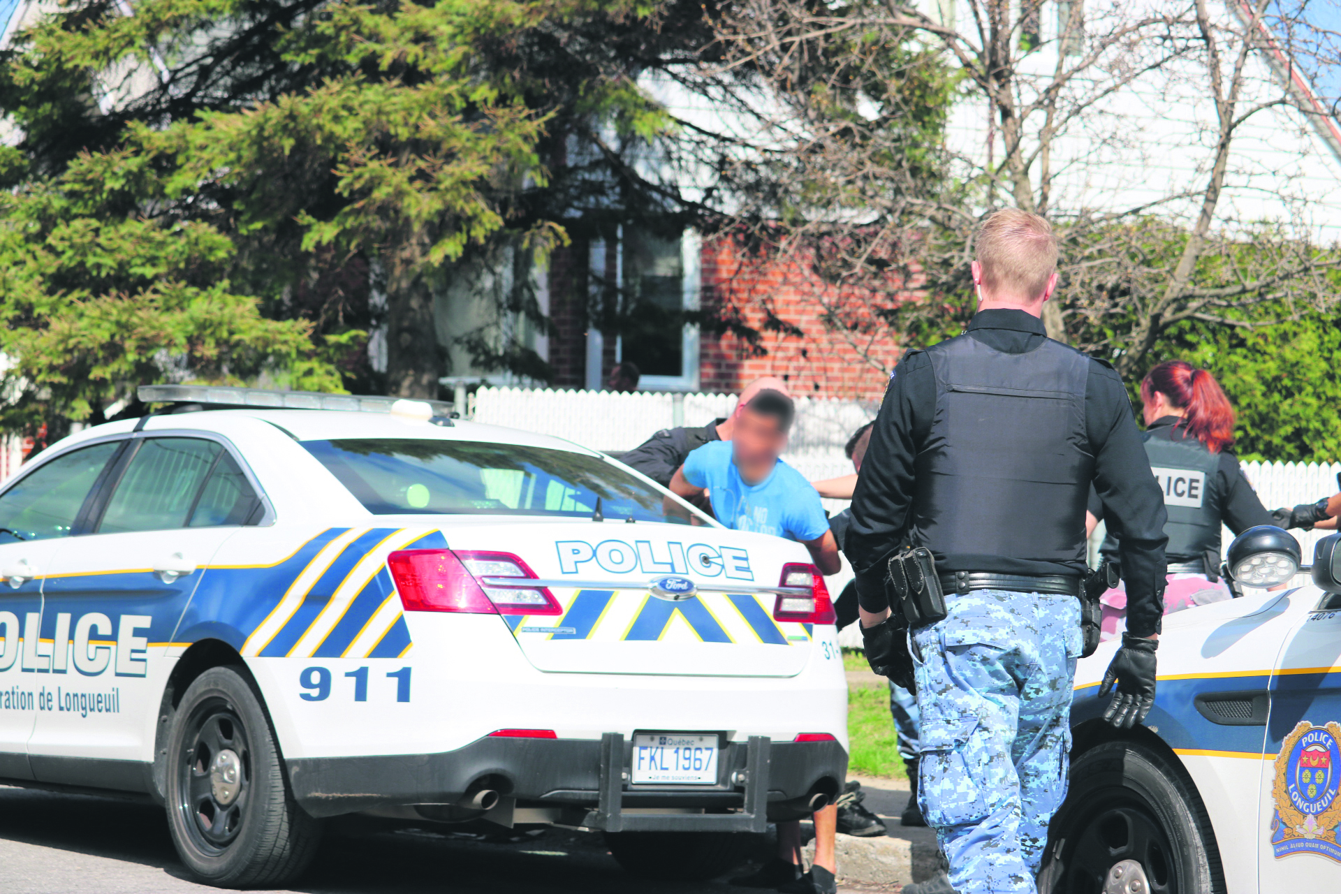 Deux policiers agressés à Longueuil