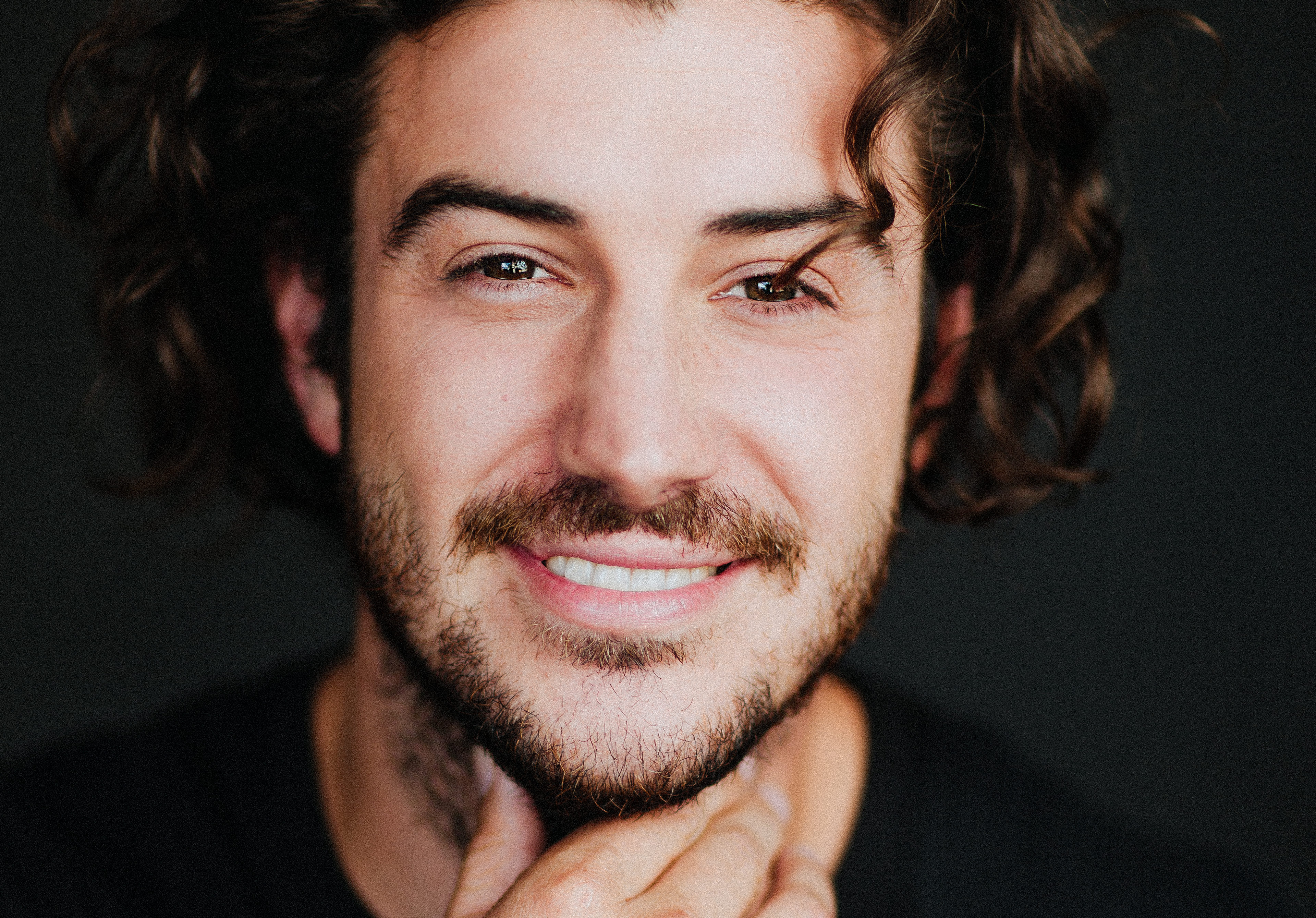 Adamo vogue toujours «en plein nuage»