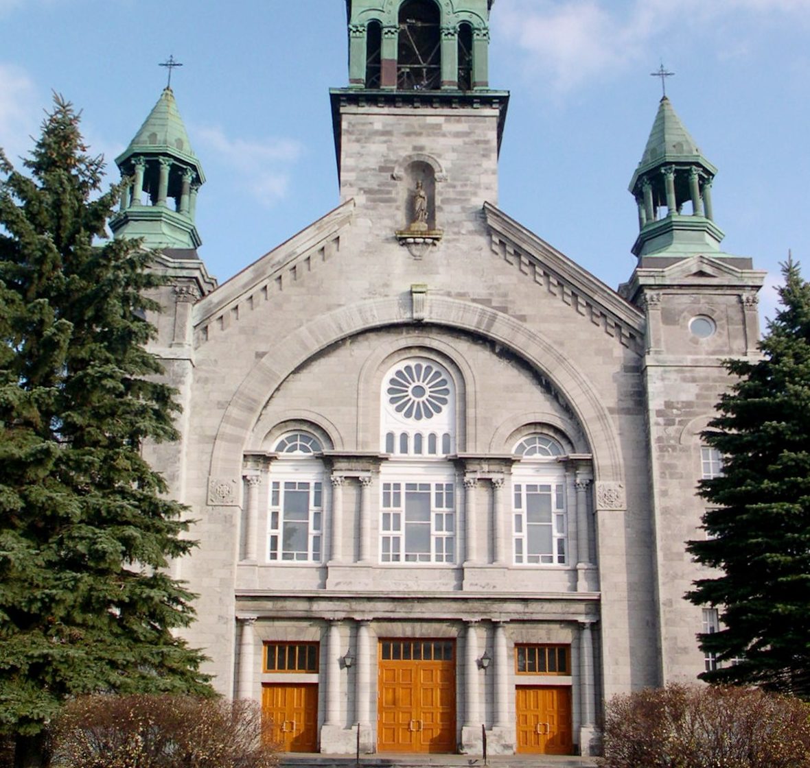 Échange de propriétés entre la paroisse Saint-Jean-l’Évangéliste et Cathédrale Saint-Jean-l’Évangéliste