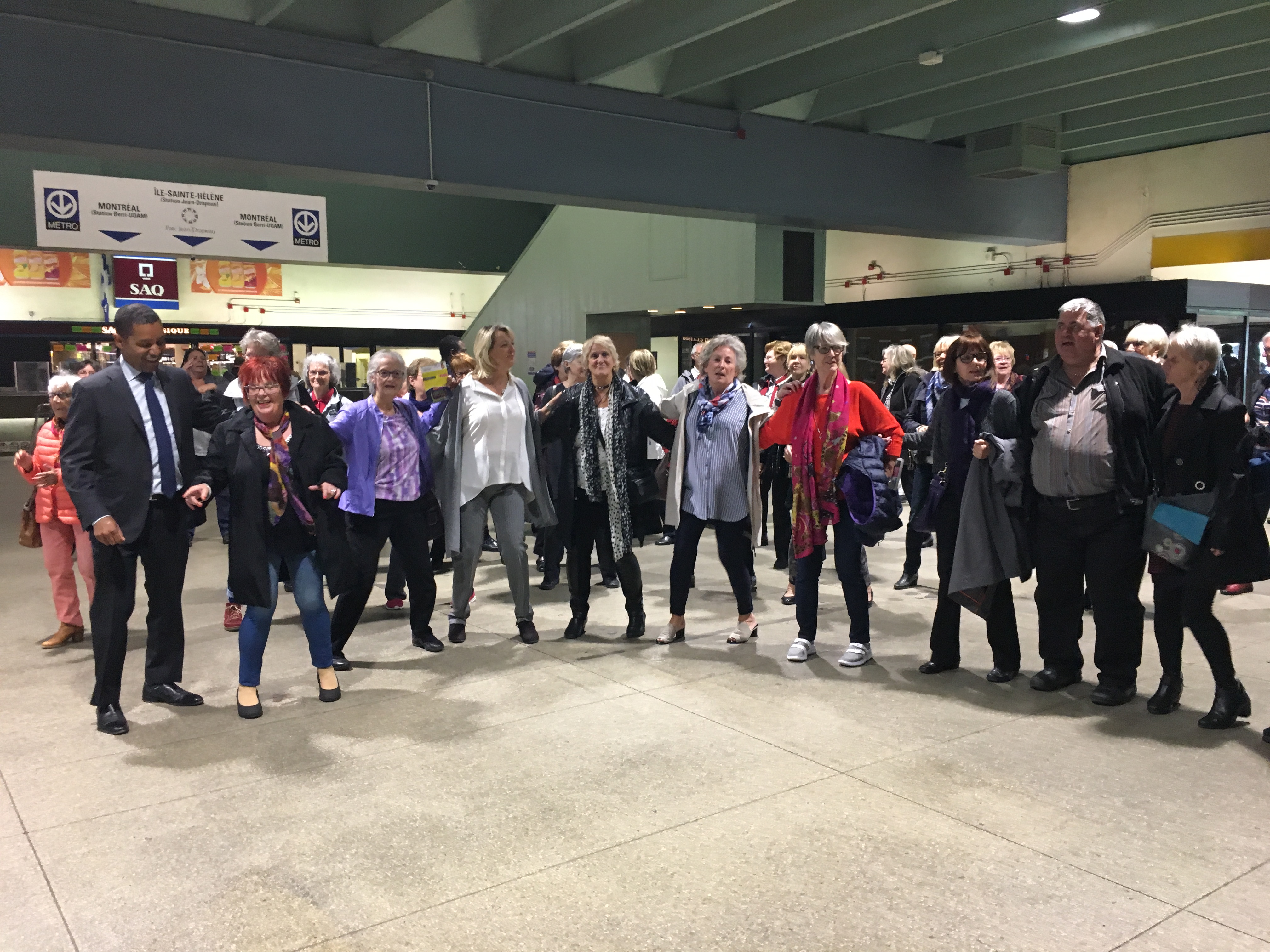 Un flashmob pour célébrer la Journée nationale des aînés