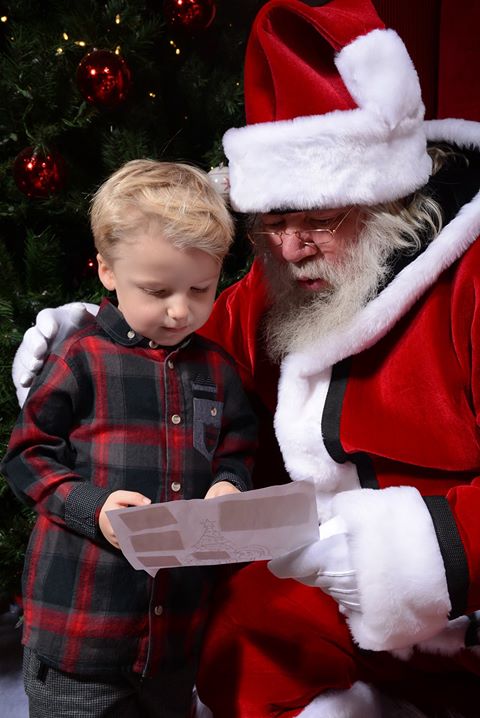 Un moment privilégié avec père Noël pour de jeunes autistes