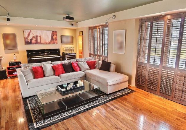 Marie-Mai vend sa maison de 500 000$ en Montérégie