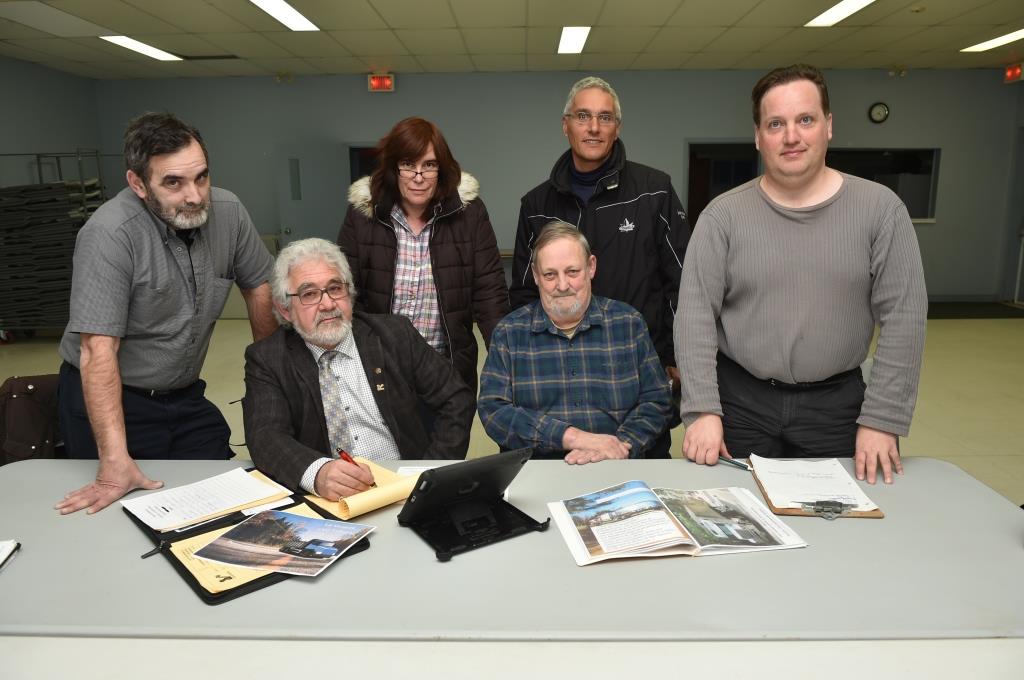 Des camions dérangent à Sainte-Sophie
