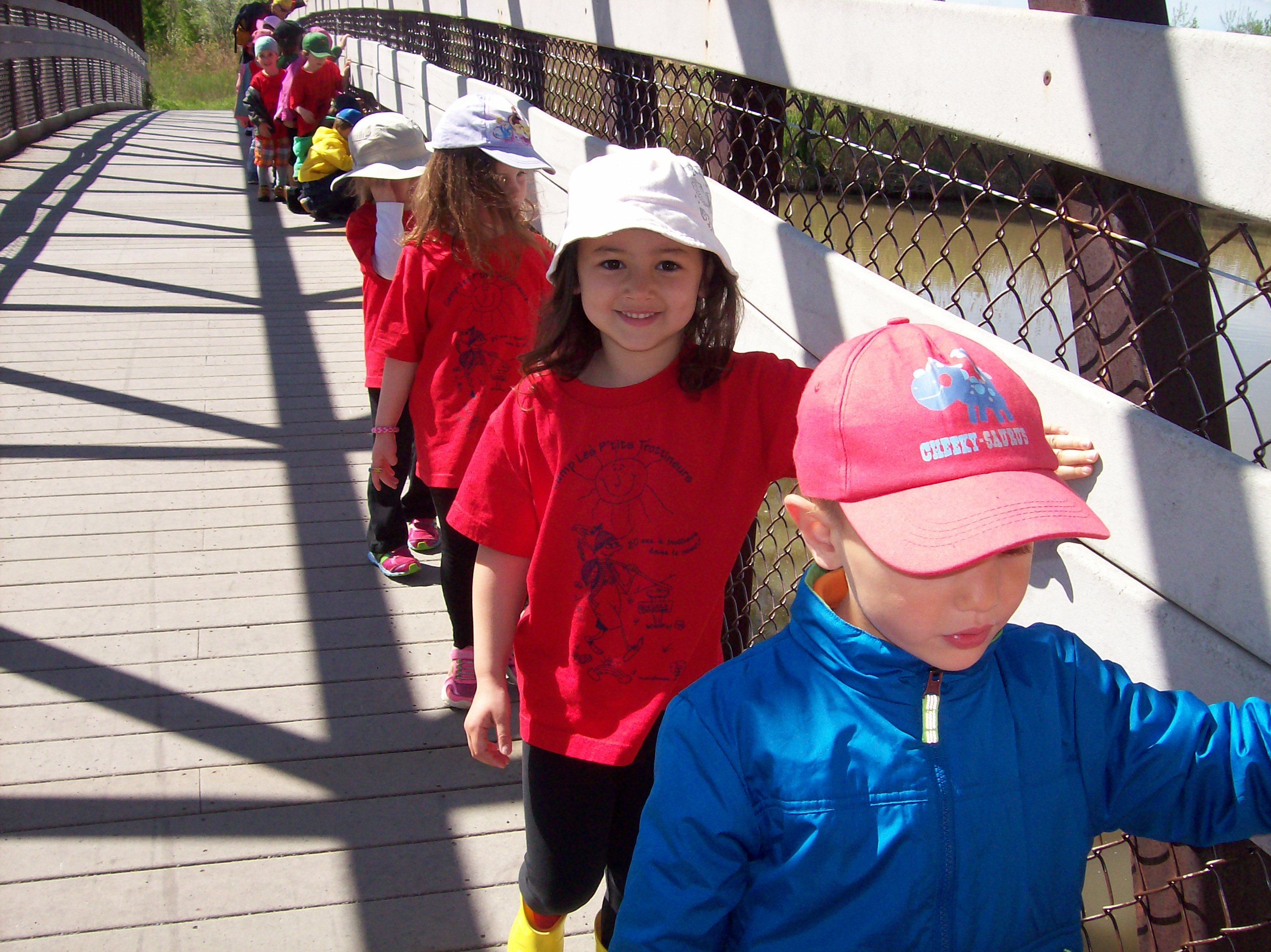 Le plein air accessible pour les enfants de 3 à 5 ans