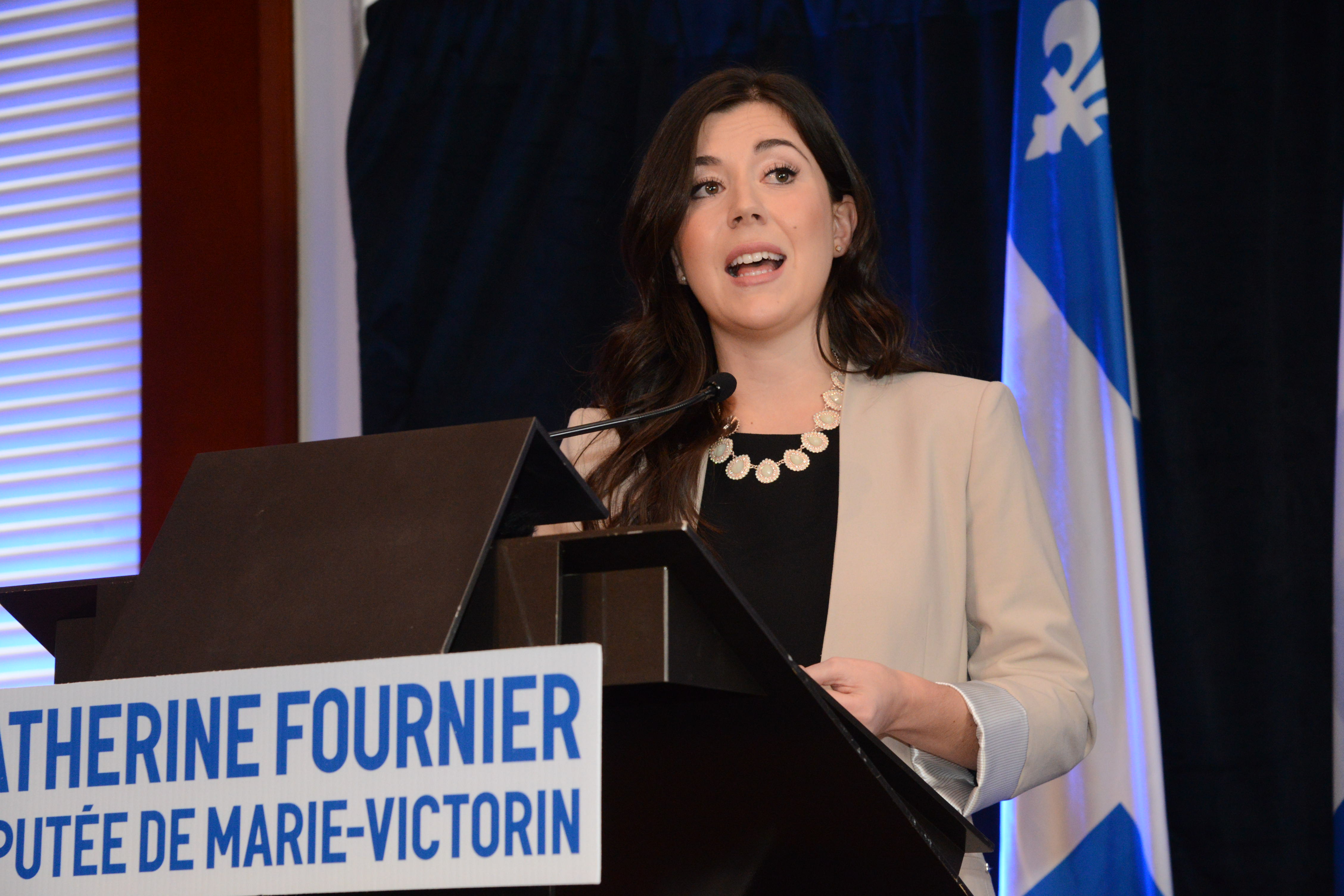 Catherine Fournier récolte 1500 signatures sur son nouveau site Web