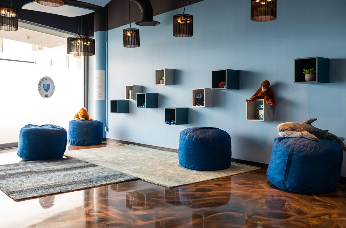 Le Salon bleu dédié aux familles vivant avec l’autisme est inauguré