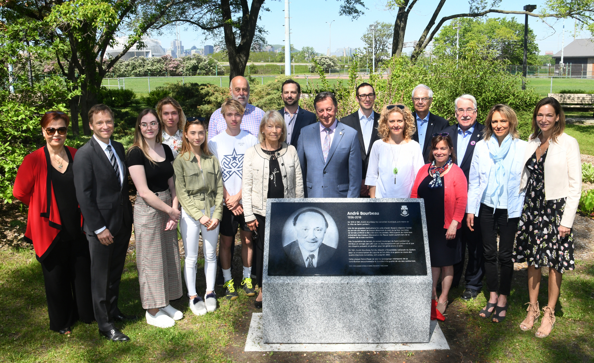 Une plaque en l’honneur de l’ancien maire André Bourbeau