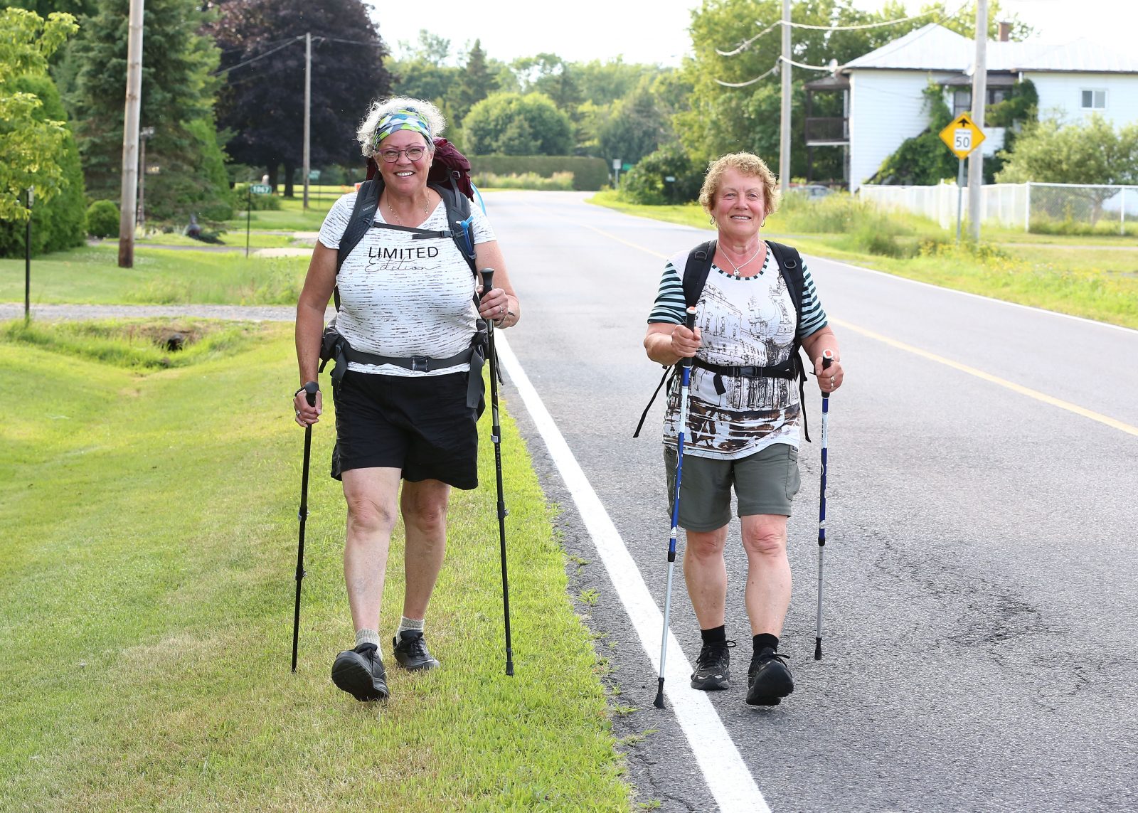Marcher Compostelle en hommage à leurs conjoints