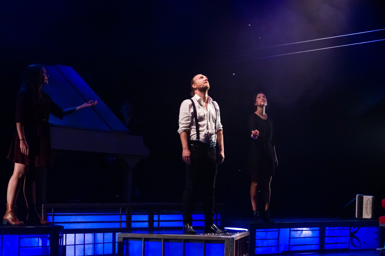 Un artiste de Brossard incarne Claude Léveillée