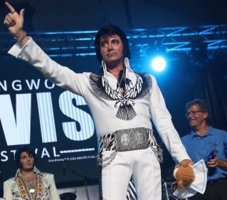 Sylvain Leduc remporte le titre de meilleur personnificateur d&rsquo;Elvis Presley