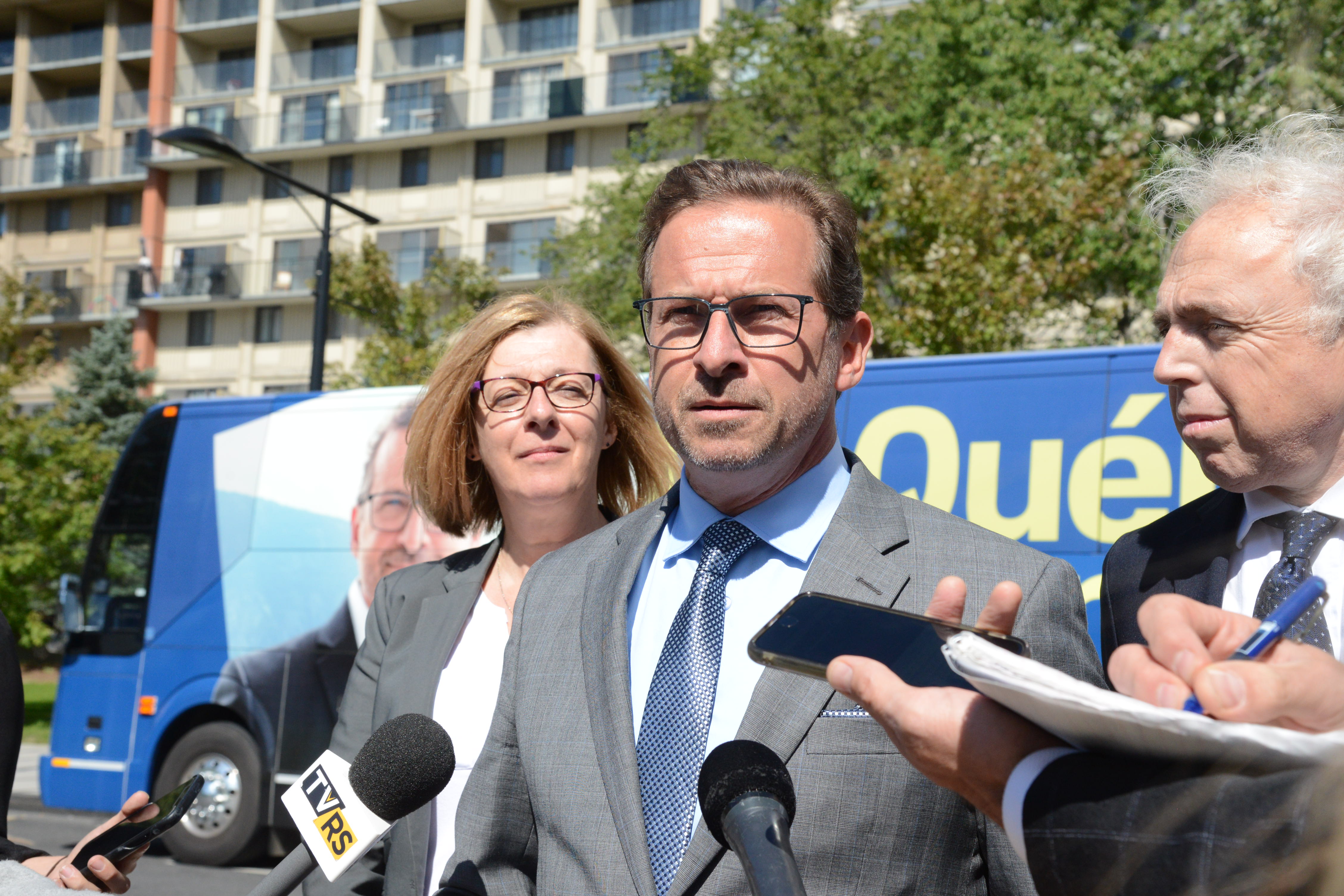 Le Parlement suspend ses travaux, mais le Bloc sera vigilant