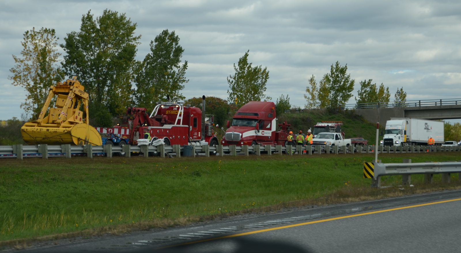 Grue contre viaduc sur l’autoroute 30: «Tout s’est passé comme au ralenti»
