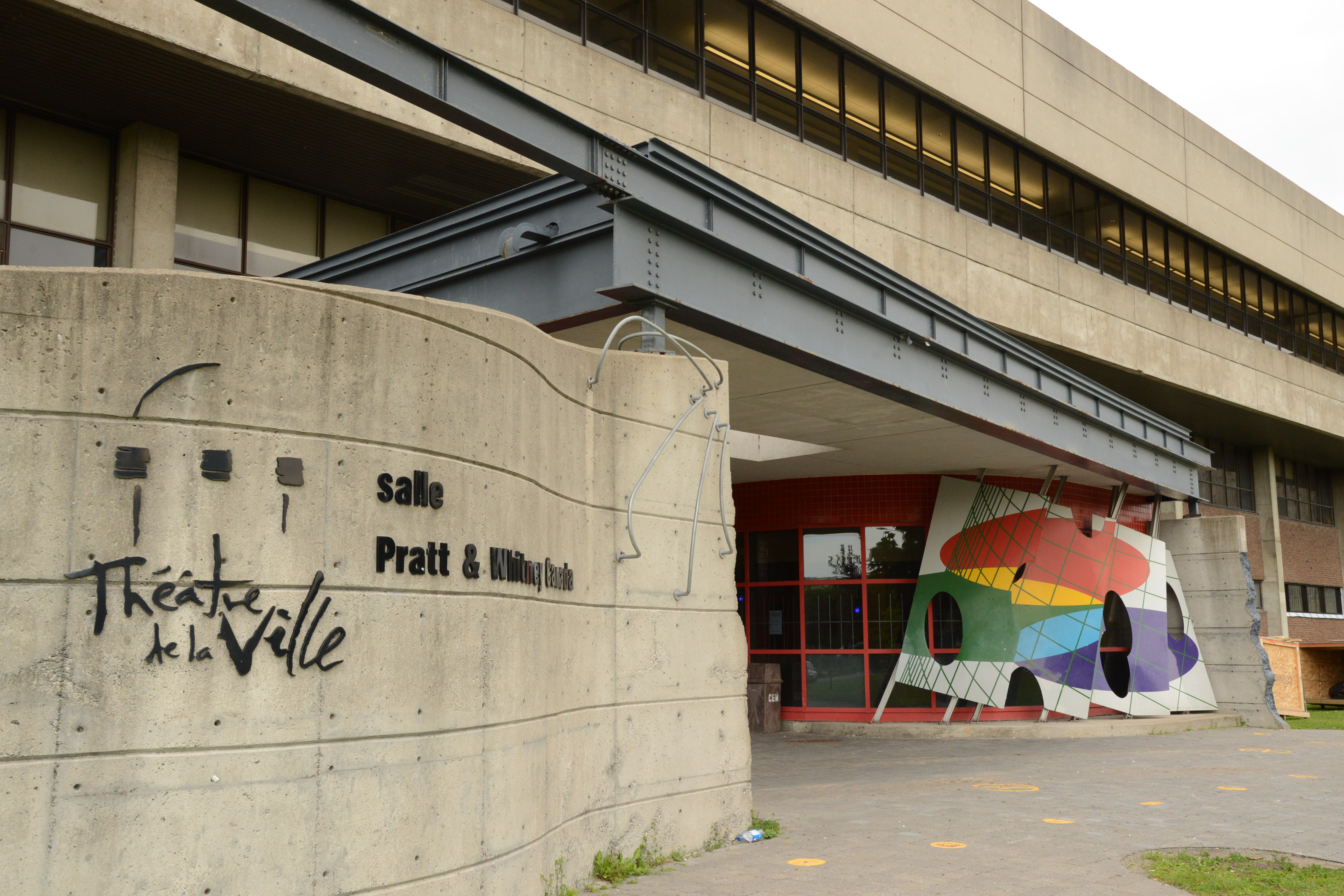 Le 30 novembre 1989, on inaugurait le Théâtre de la Ville