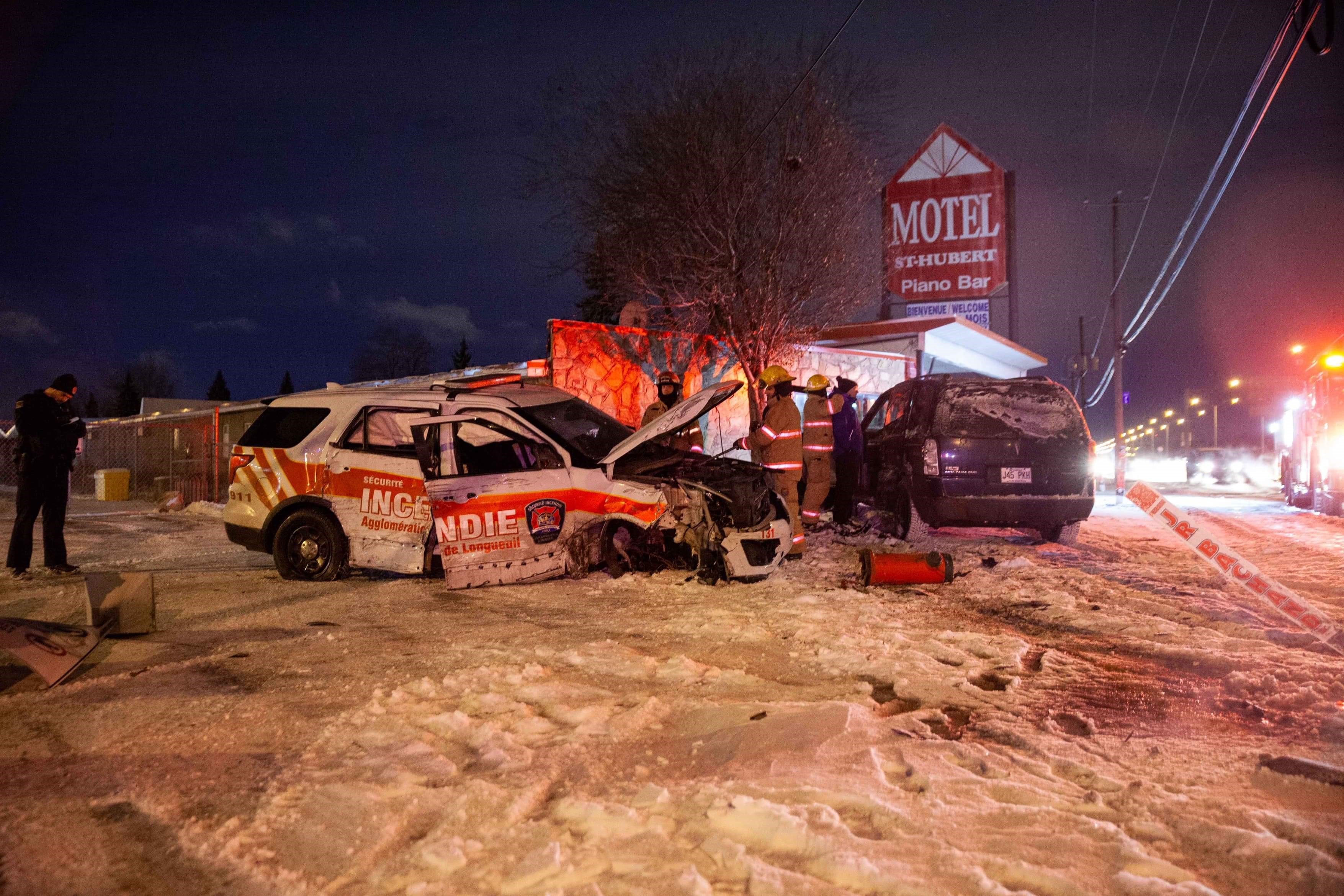 Un véhicule de pompier impliqué dans un collision