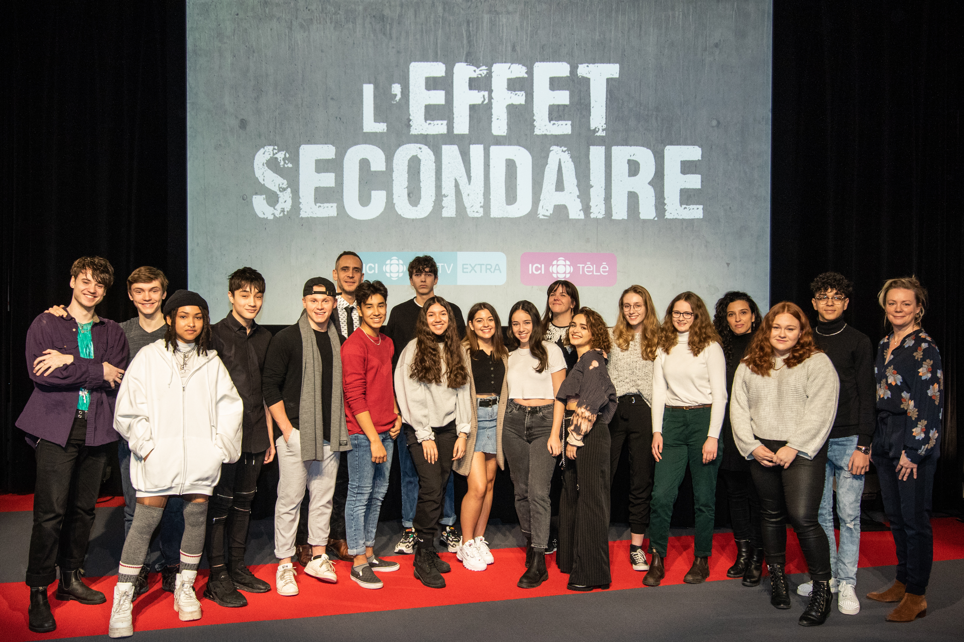 L’effet secondaire: le collège Notre-Dame-de-Lourdes et ses élèves en vedette