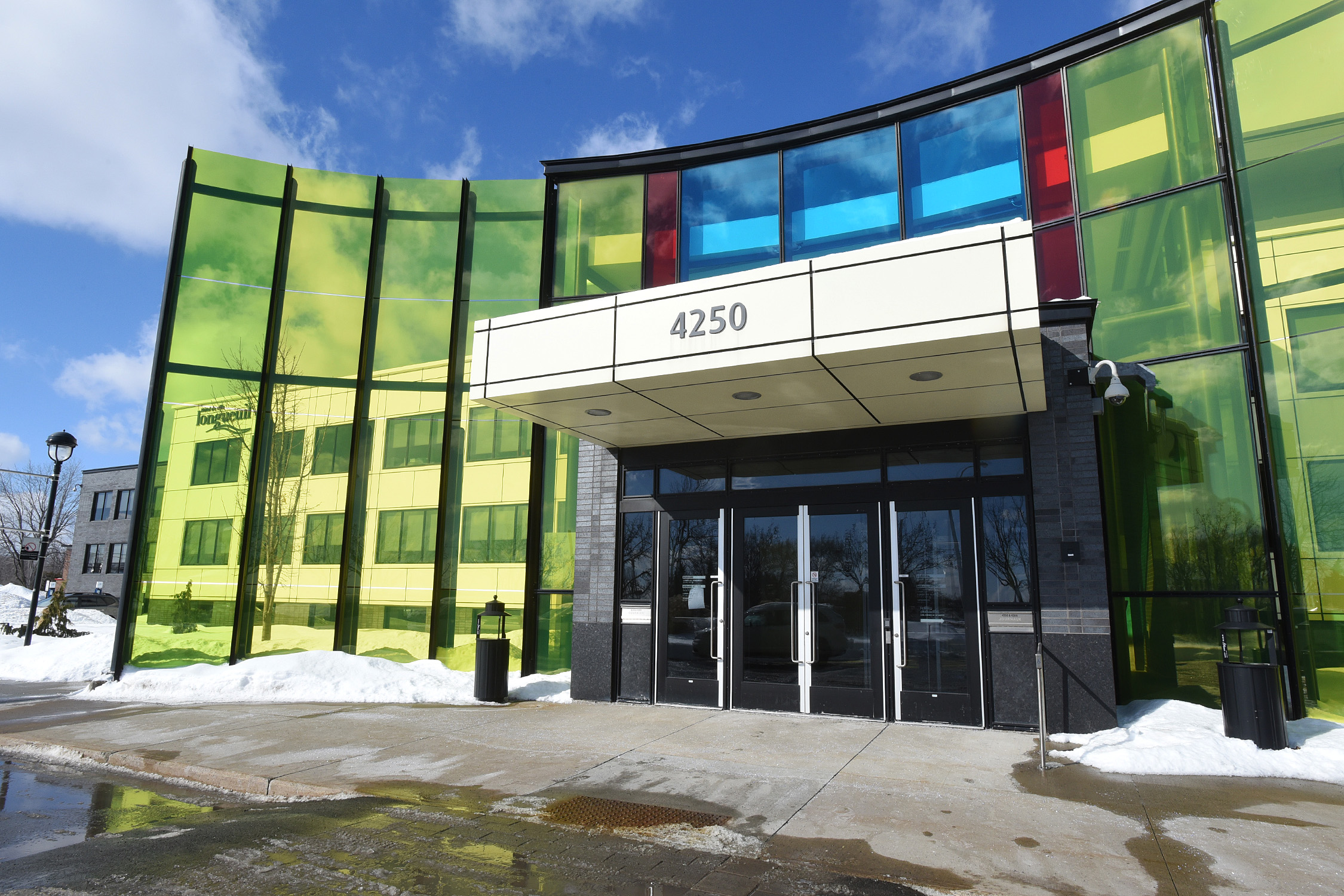 Longueuil reporte d&rsquo;un mois les paiements de taxes municipales