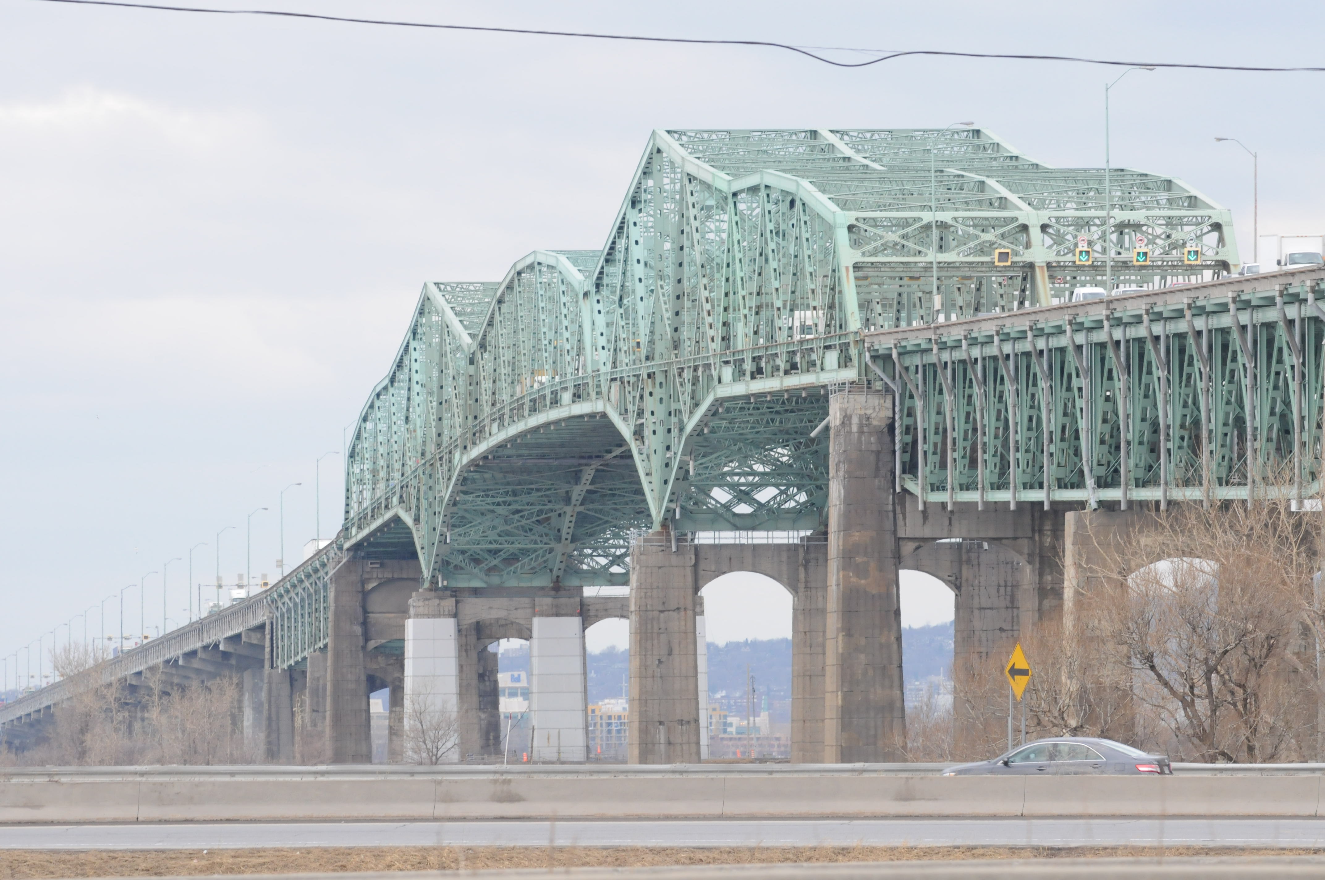 Des pièces de l’ancien pont Champlain pourraient servir à la construction d’une passerelle