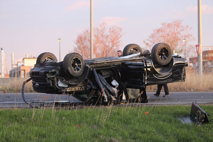 Poursuite policière et camion renversé