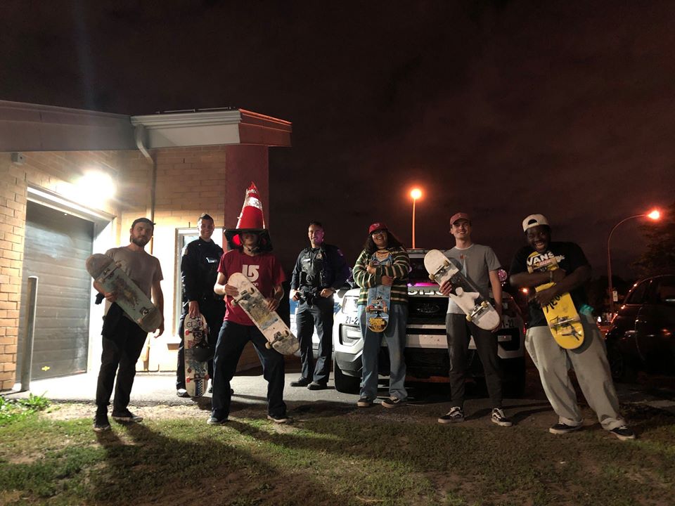 Des policiers de Longueuil roulent avec des jeunes