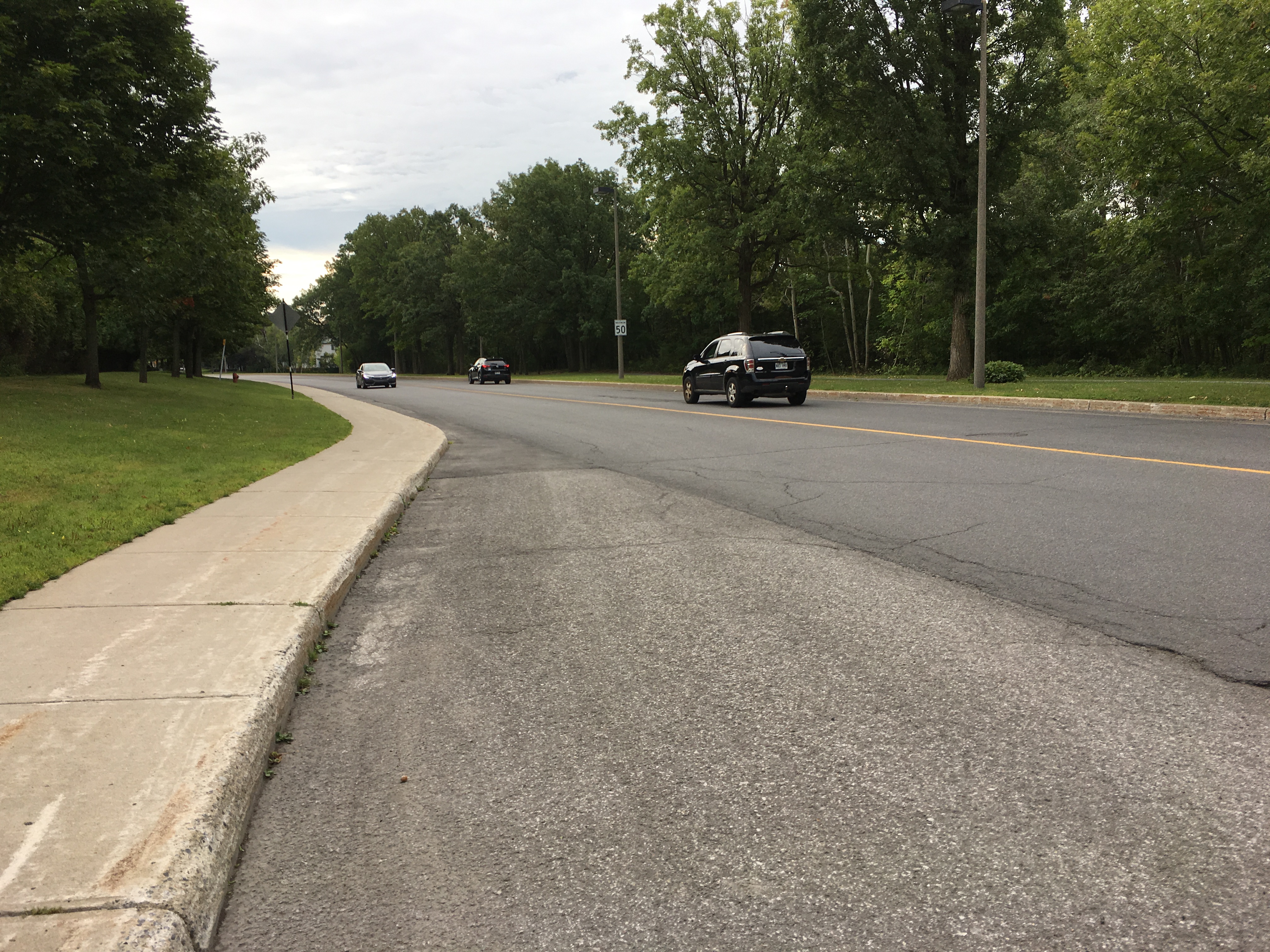 Vers des mesures pour ralentir la circulation sur la rue Adoncour