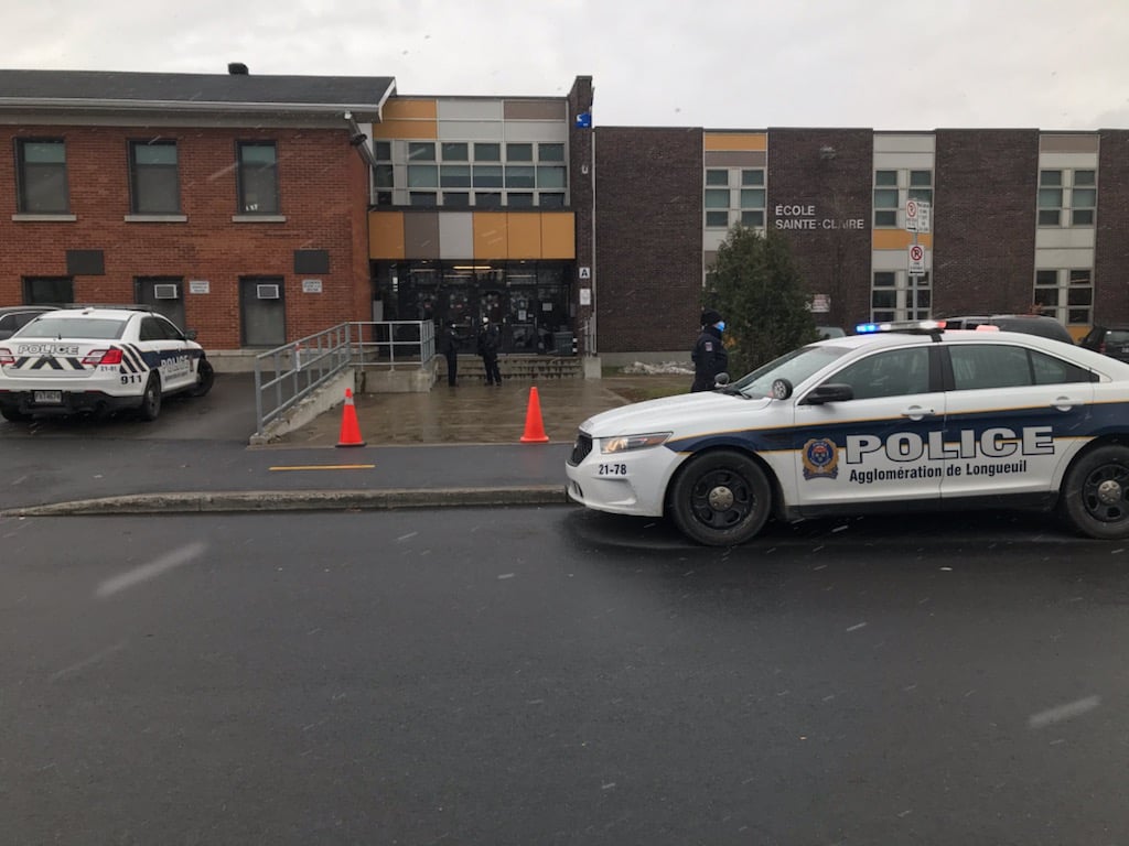 Opération policière à l&rsquo;école primaire Sainte-Claire de Brossard