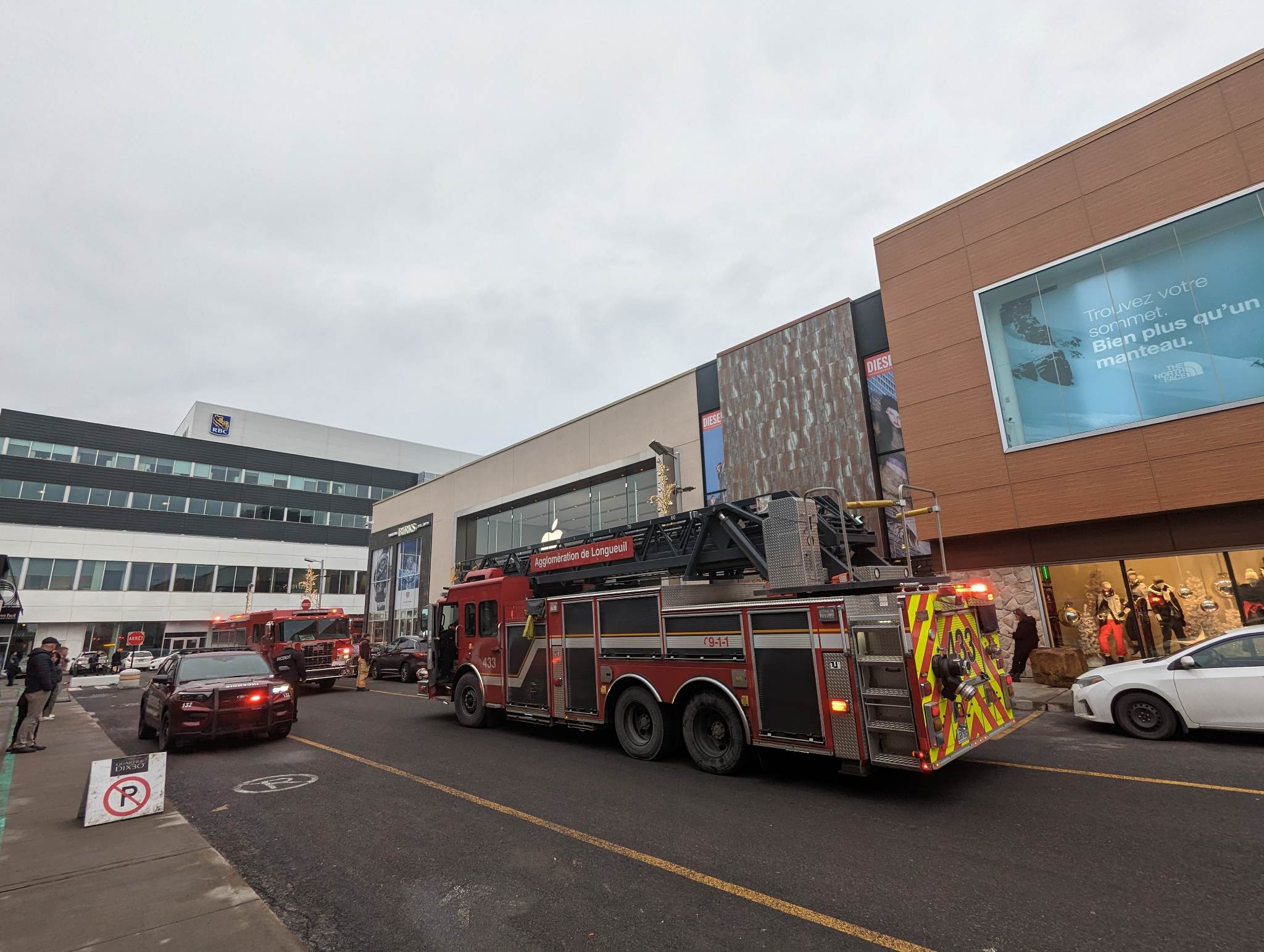 Un appareil électroménager défectueux force l&rsquo;évacuation d&rsquo;un commerce à Brossard
