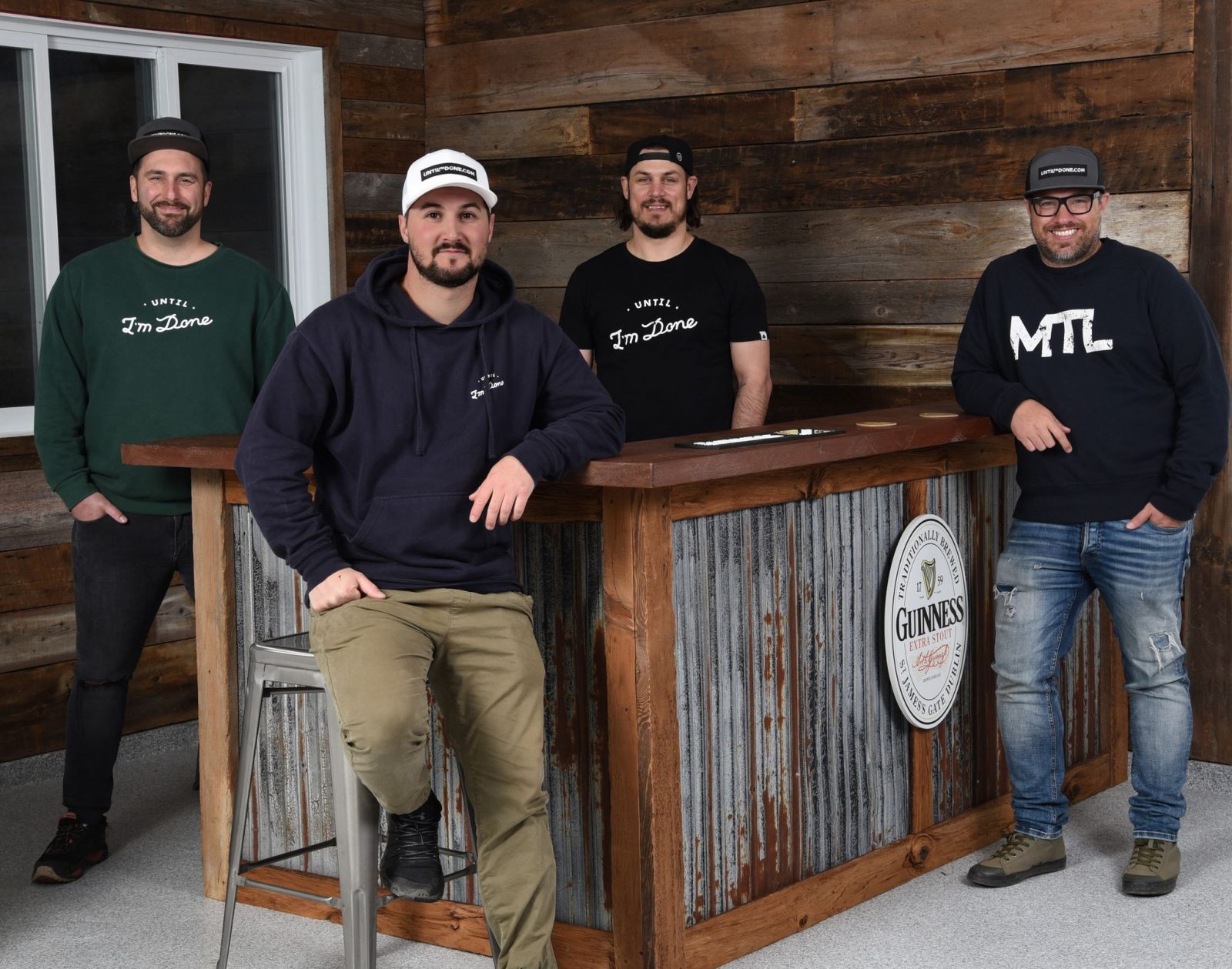 Quatre passionn&eacute;s de hockey de la r&eacute;gion &agrave; la barre d&rsquo;un balado