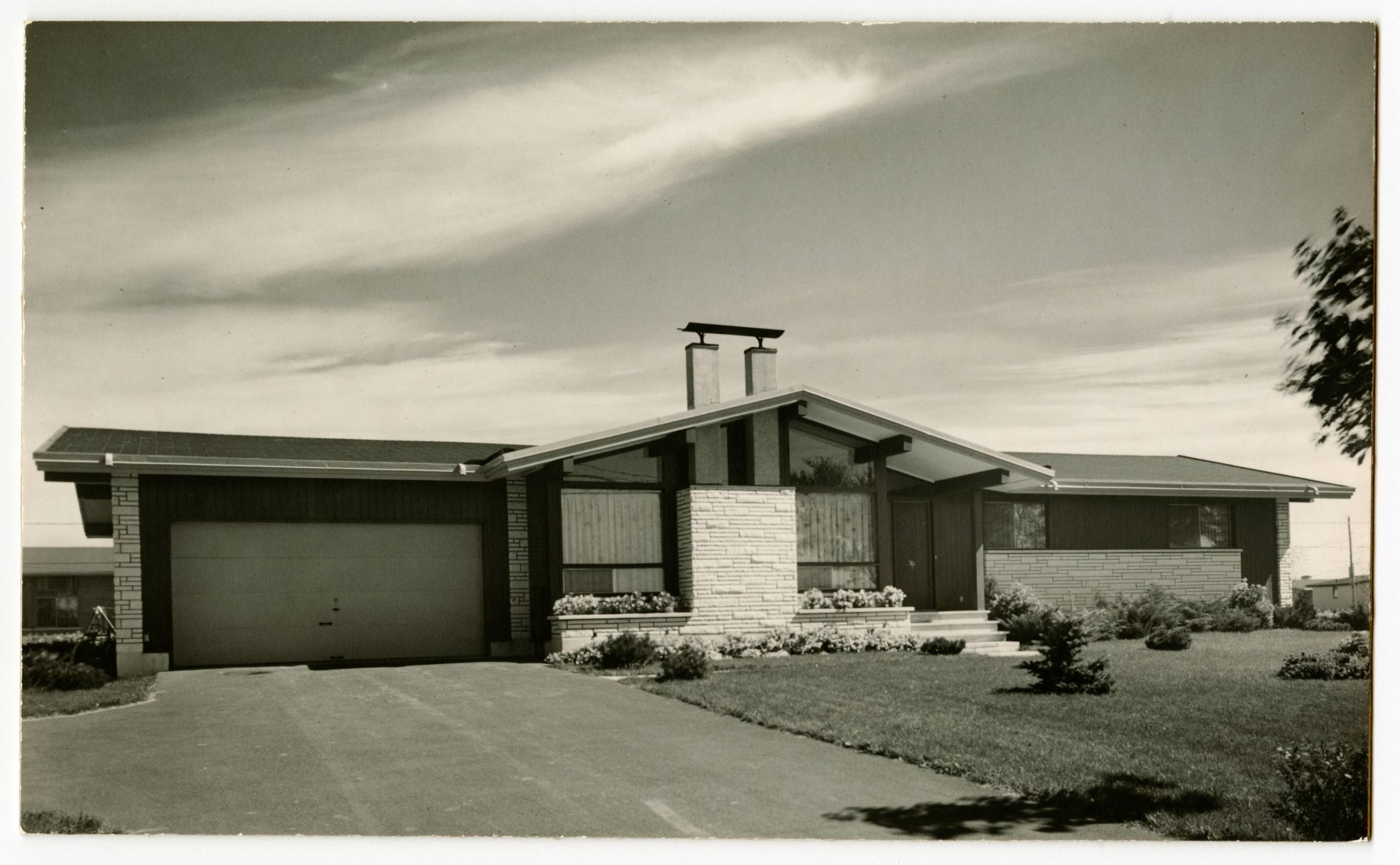 Dans le rétroviseur : Lorsque le Québec rêvait de modernité… et de bungalows !