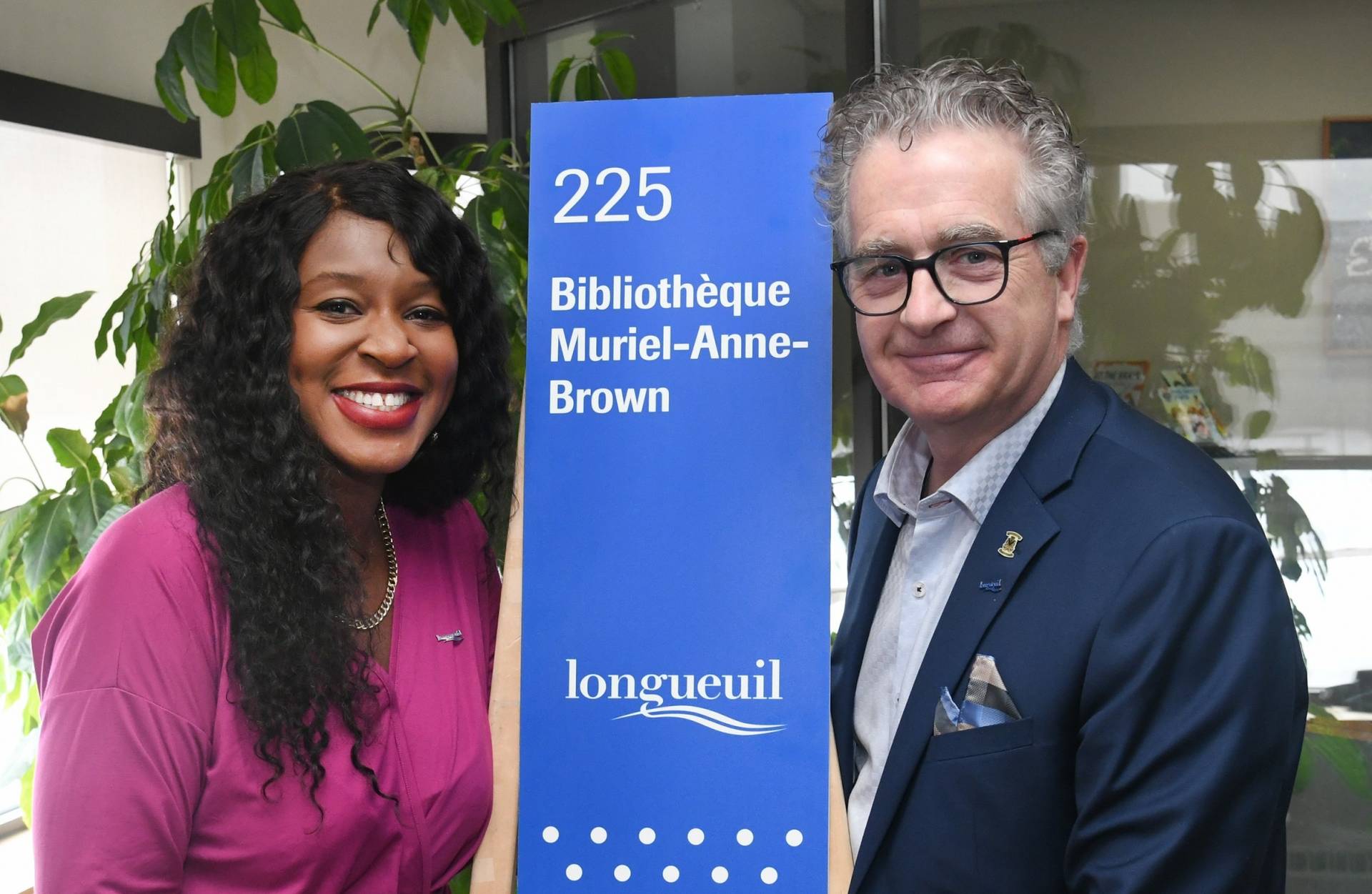 Bibliothèque Muriel-Anne-Brown : Longueuil honore une ancienne bibliothécaire