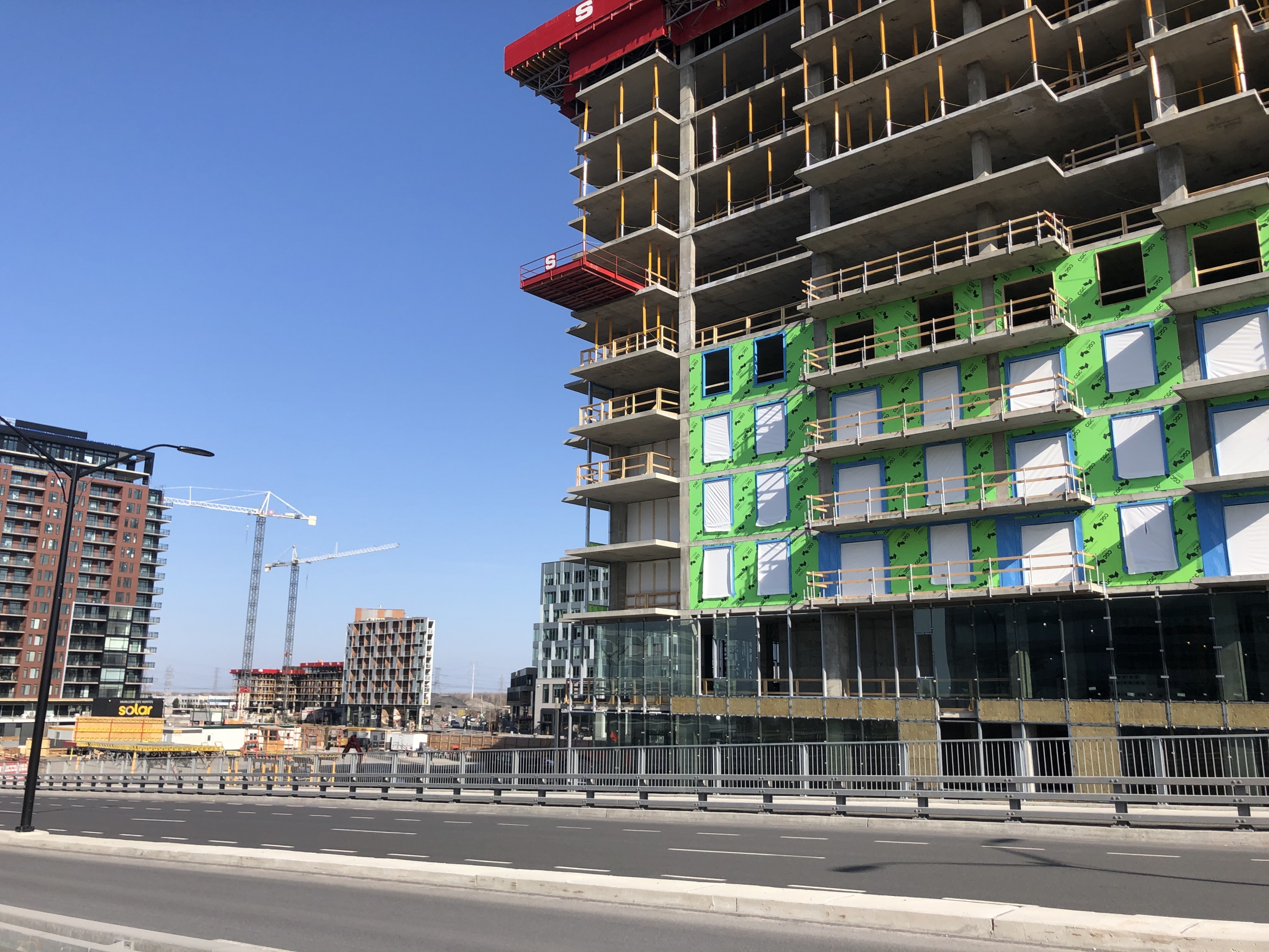 Un travailleur gravement blessé sur un chantier du Solar Uniquartier