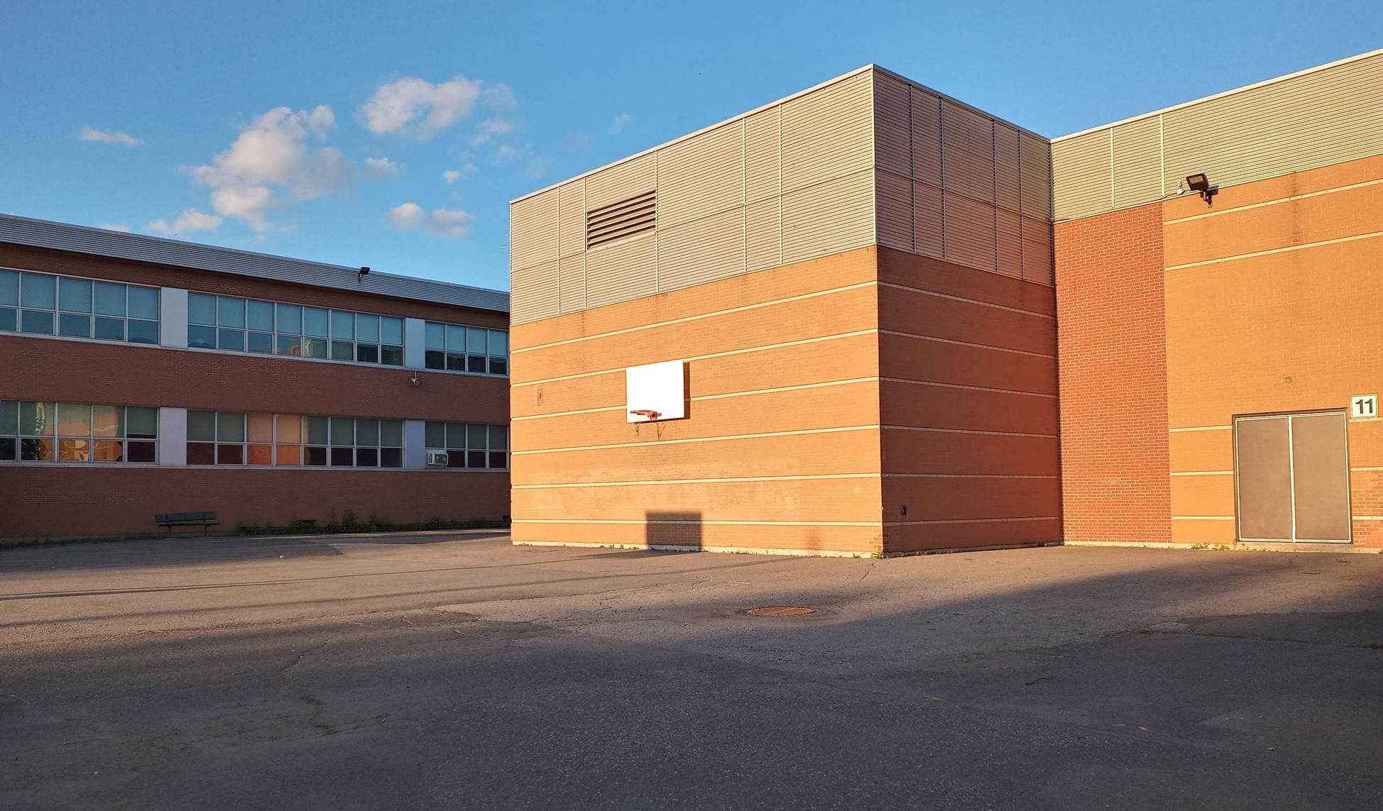 Installations sportives : Plus de 700 000 $ en subventions pour deux écoles de Longueuil