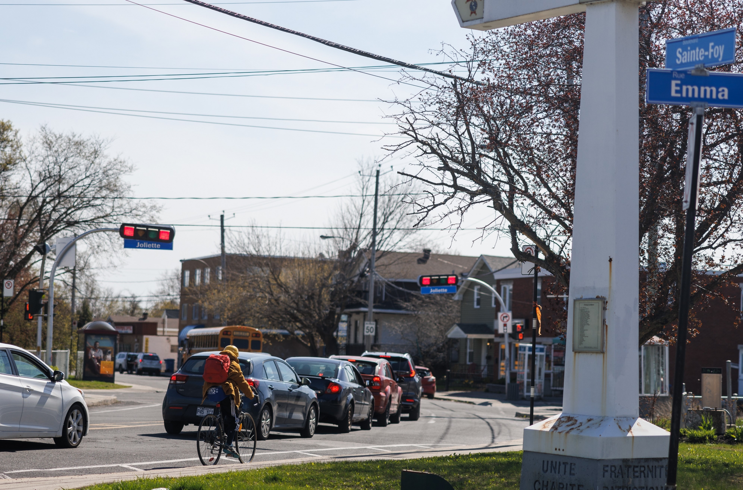 Le boul. Sainte-Foy redeviendra chemin du Coteau-Rouge