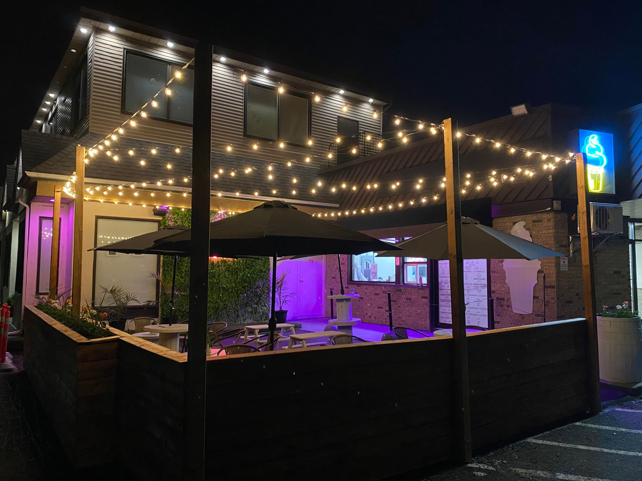 Après la pandémie et un incendie, la crèmerie Krema est de nouveau ouverte