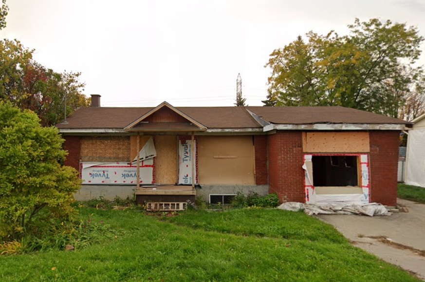 Une maison de Brossard à l’abandon depuis plusieurs mois