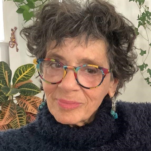 Auteure cherche son enseignante du primaire : de belles retrouvailles !