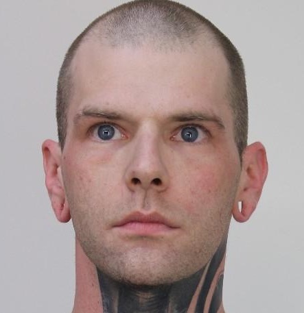 Suspect recherché pour bris de conditions